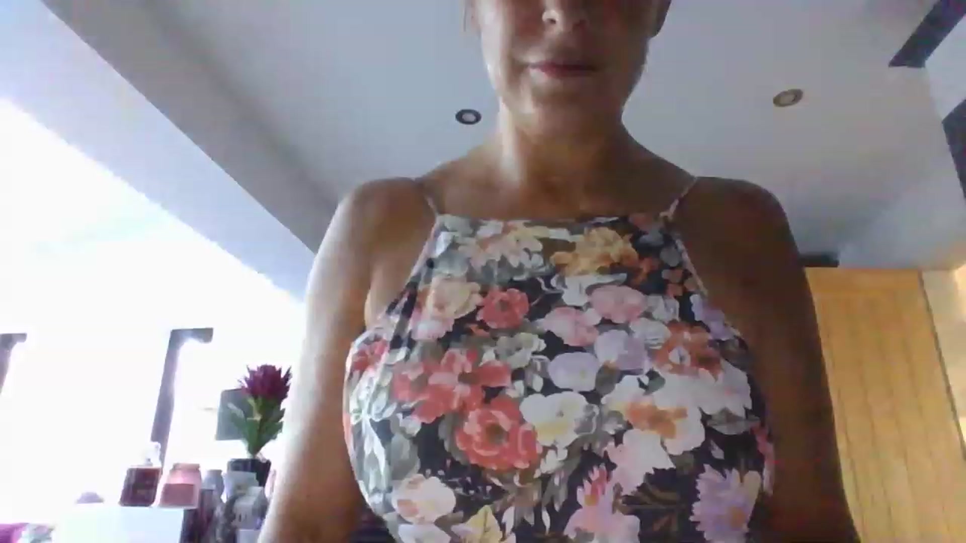Gallery image thumbnail from Klo35's myfreecams stream on, 08/20/2023, 18:48 image 1 of 20