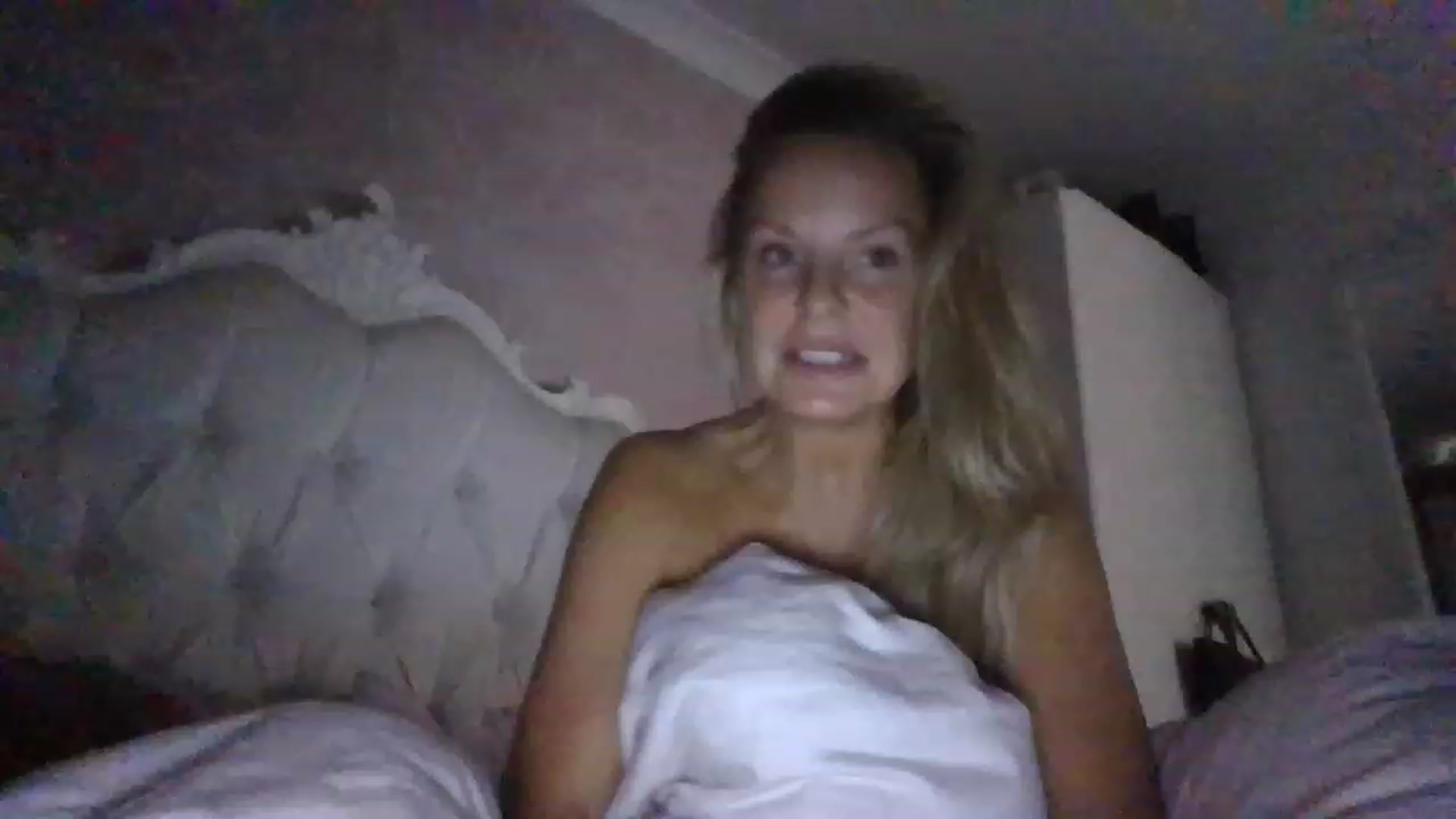 Gallery image thumbnail from Klo35's myfreecams stream on, 08/23/2023, 08:05 image 6 of 20