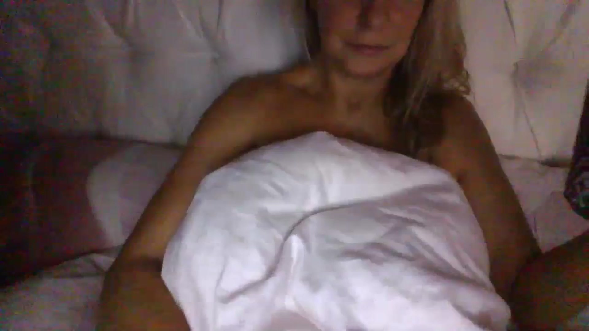 Gallery image thumbnail from Klo35's myfreecams stream on, 08/23/2023, 08:38 image 11 of 20