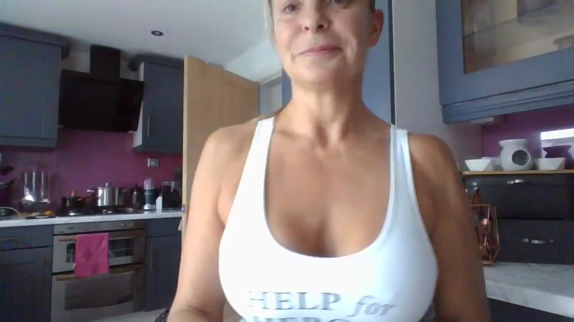 Gallery image thumbnail from Klo35's myfreecams stream on, 08/23/2023, 14:47 image 1 of 20
