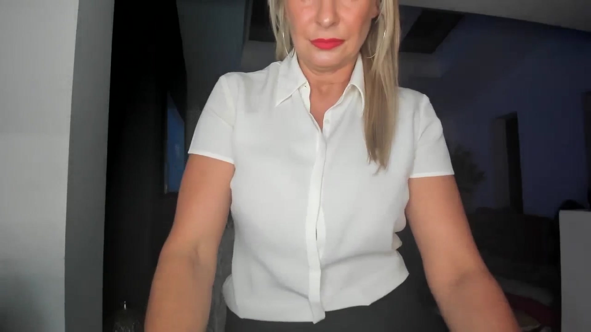 Gallery image thumbnail from Klo35's myfreecams stream on, 08/24/2023, 23:04 image 19 of 20