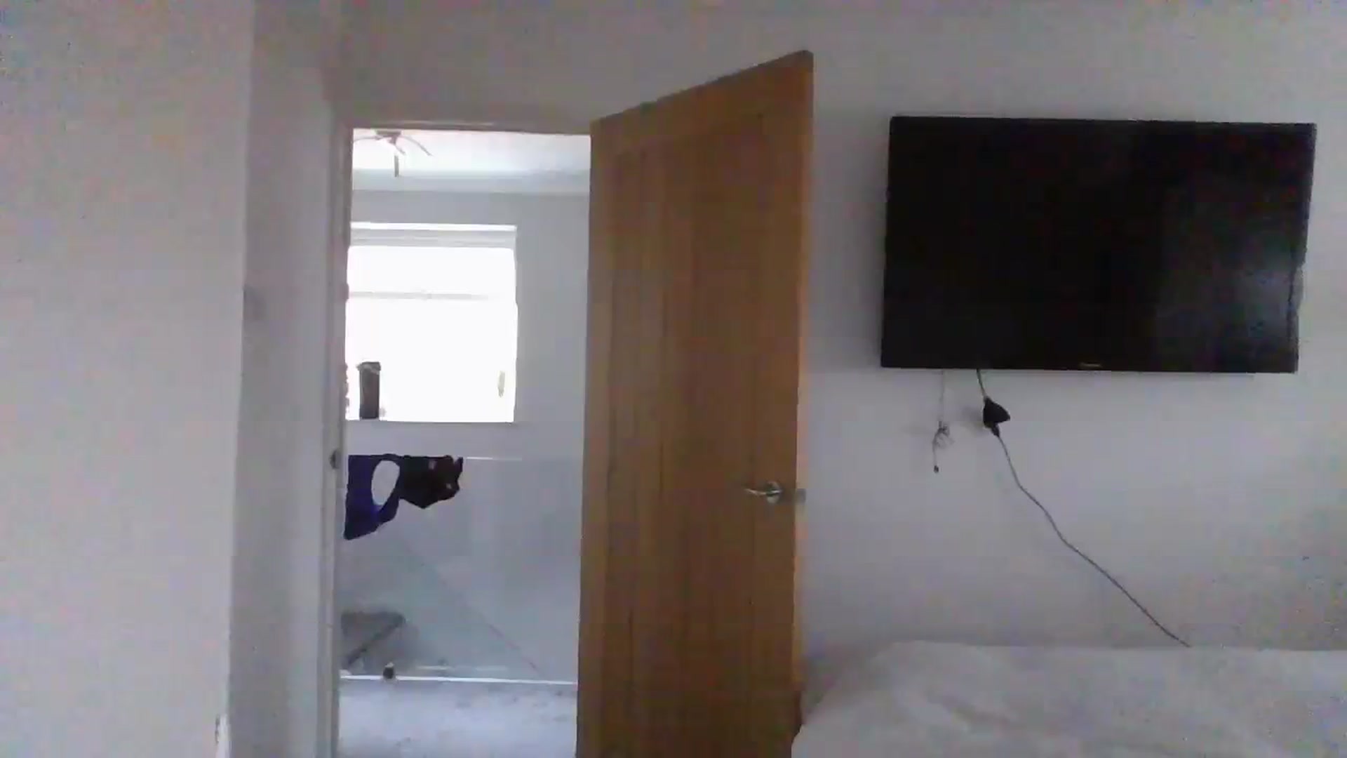 Gallery image thumbnail from Klo35's myfreecams stream on, 09/10/2023, 15:13 image 10 of 20