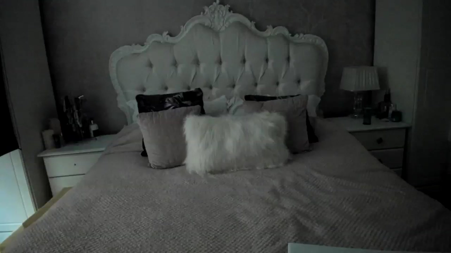 Gallery image thumbnail from Klo35's myfreecams stream on, 10/11/2023, 12:34 image 11 of 20
