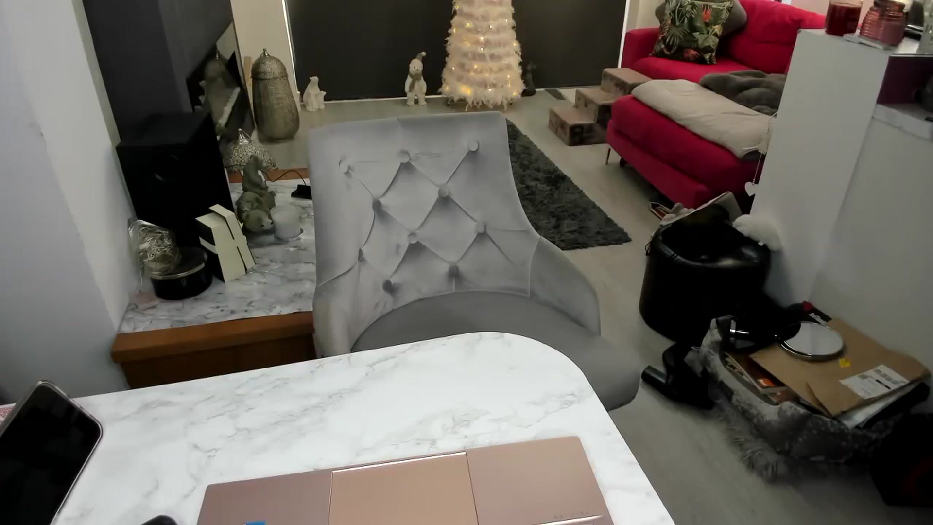 Gallery image thumbnail from Klo35's myfreecams stream on, 12/16/2023, 14:20 image 6 of 20