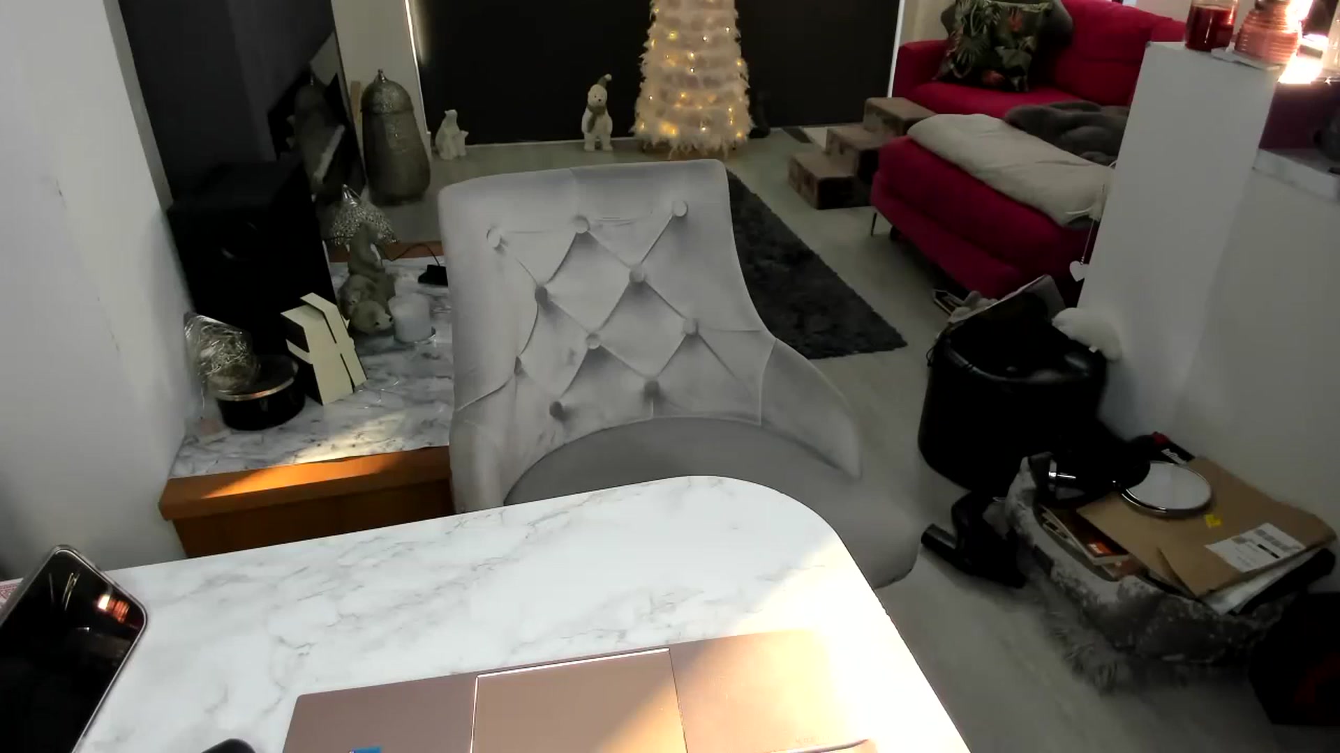 Gallery image thumbnail from Klo35's myfreecams stream on, 12/16/2023, 14:20 image 17 of 20