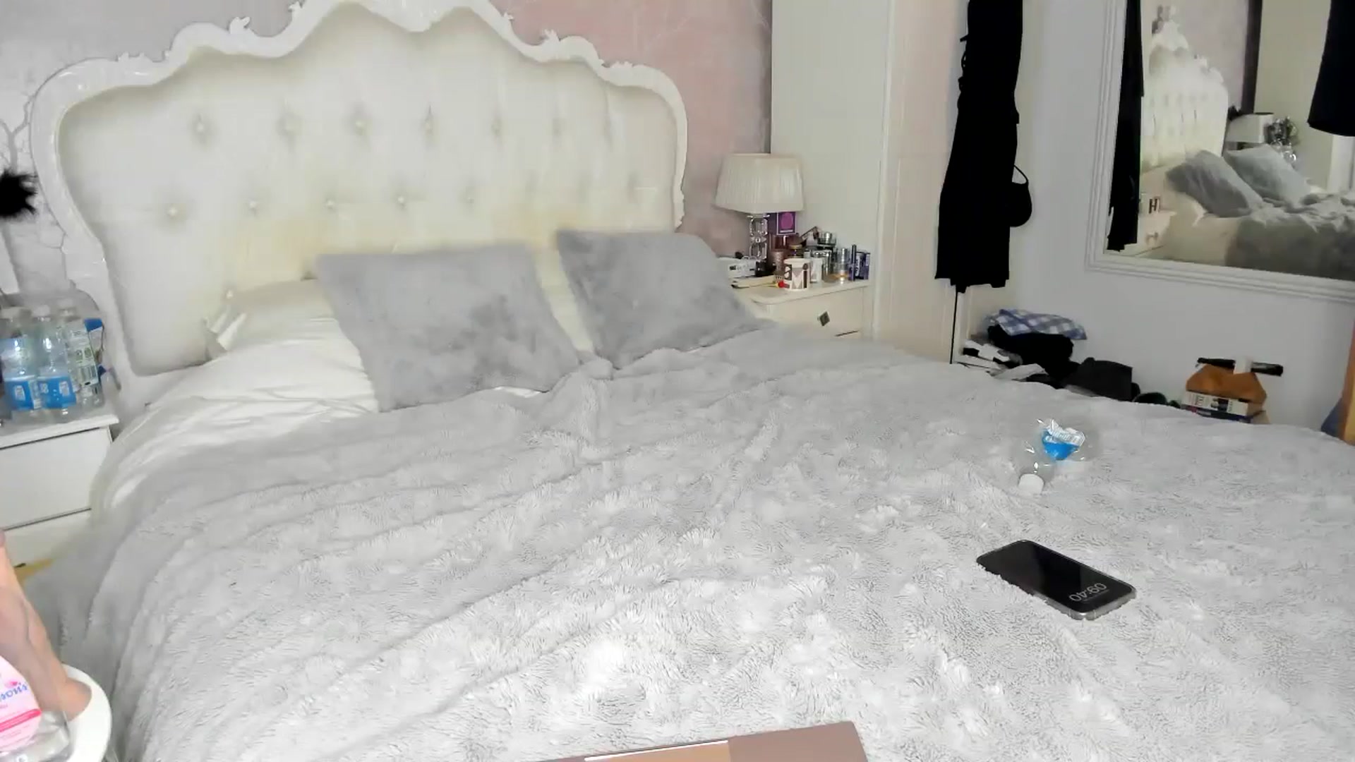 Gallery image thumbnail from Klo35's myfreecams stream on, 02/26/2024, 10:21 image 4 of 20