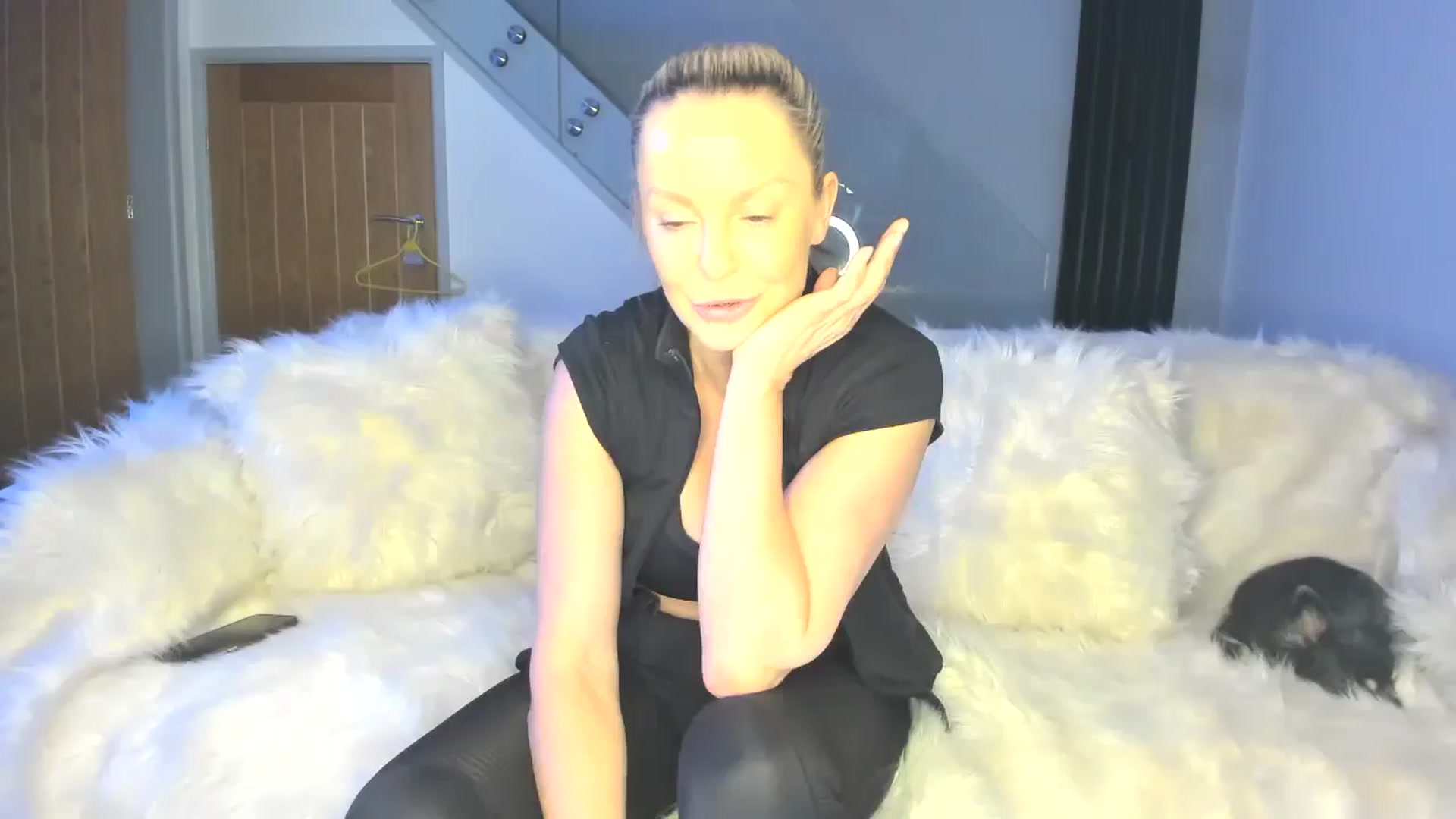 Gallery image thumbnail from Klo35's myfreecams stream on, 02/18/2025, 19:47 image 19 of 20