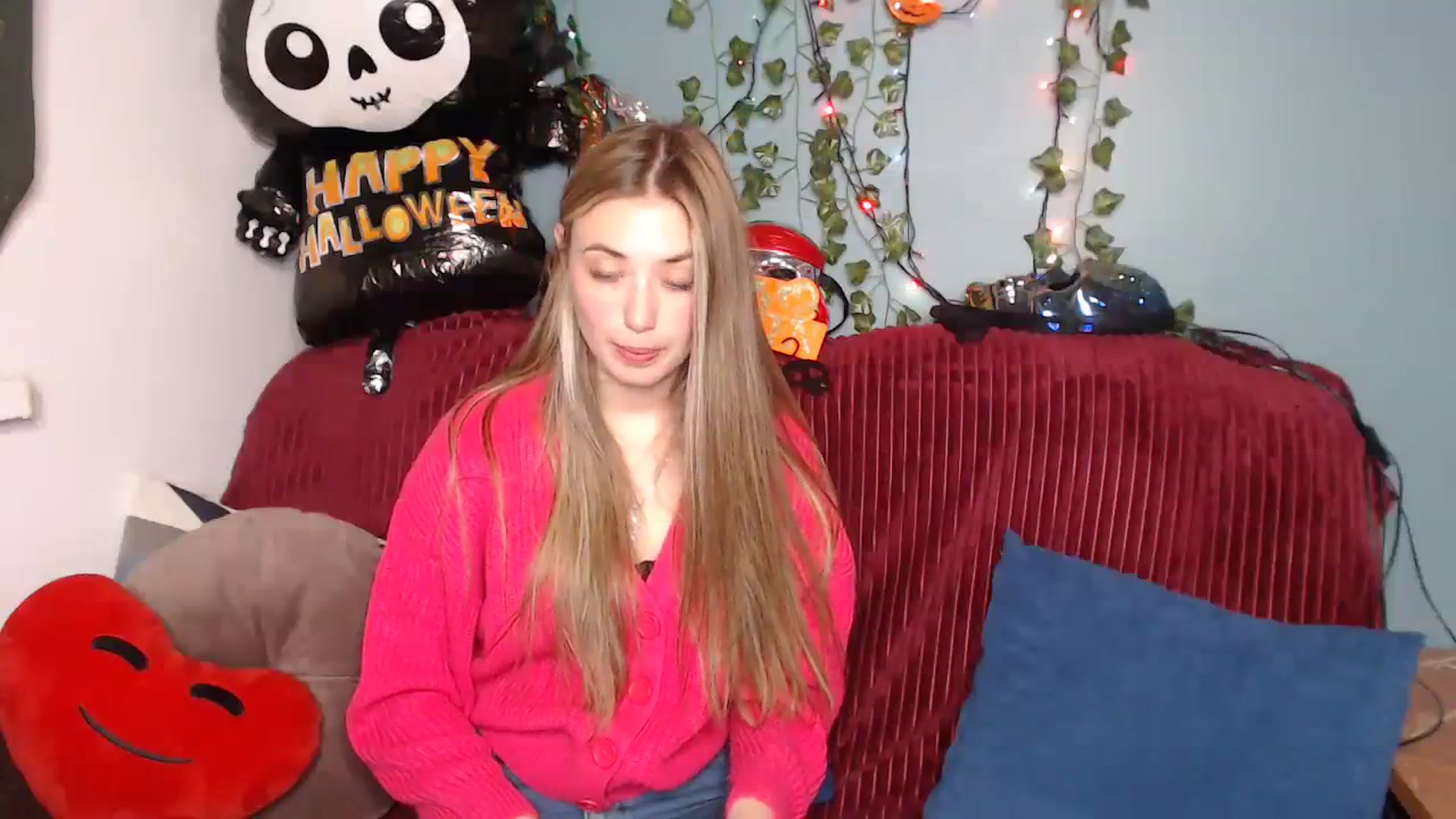Gallery image thumbnail from Klorisse's myfreecams stream on, 10/17/2023, 14:41 image 5 of 20