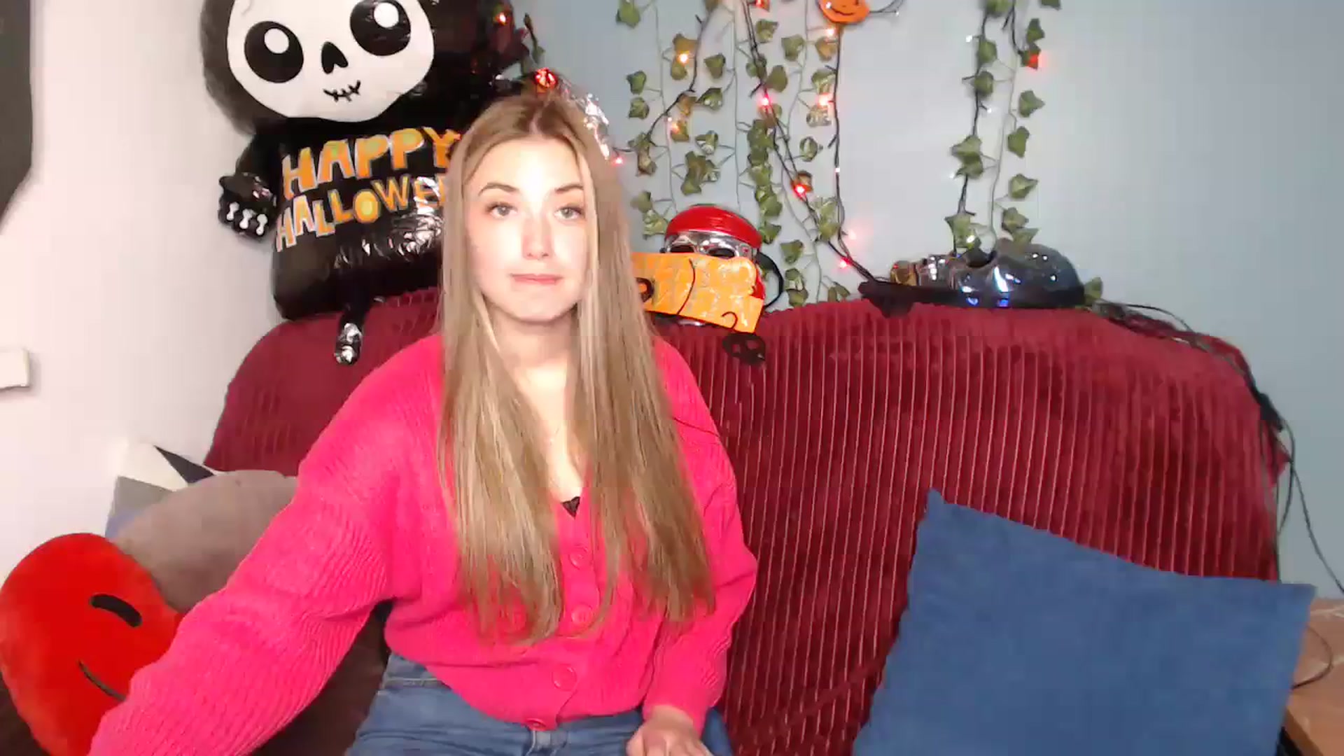 Gallery image thumbnail from Klorisse's myfreecams stream on, 10/17/2023, 14:41 image 1 of 20