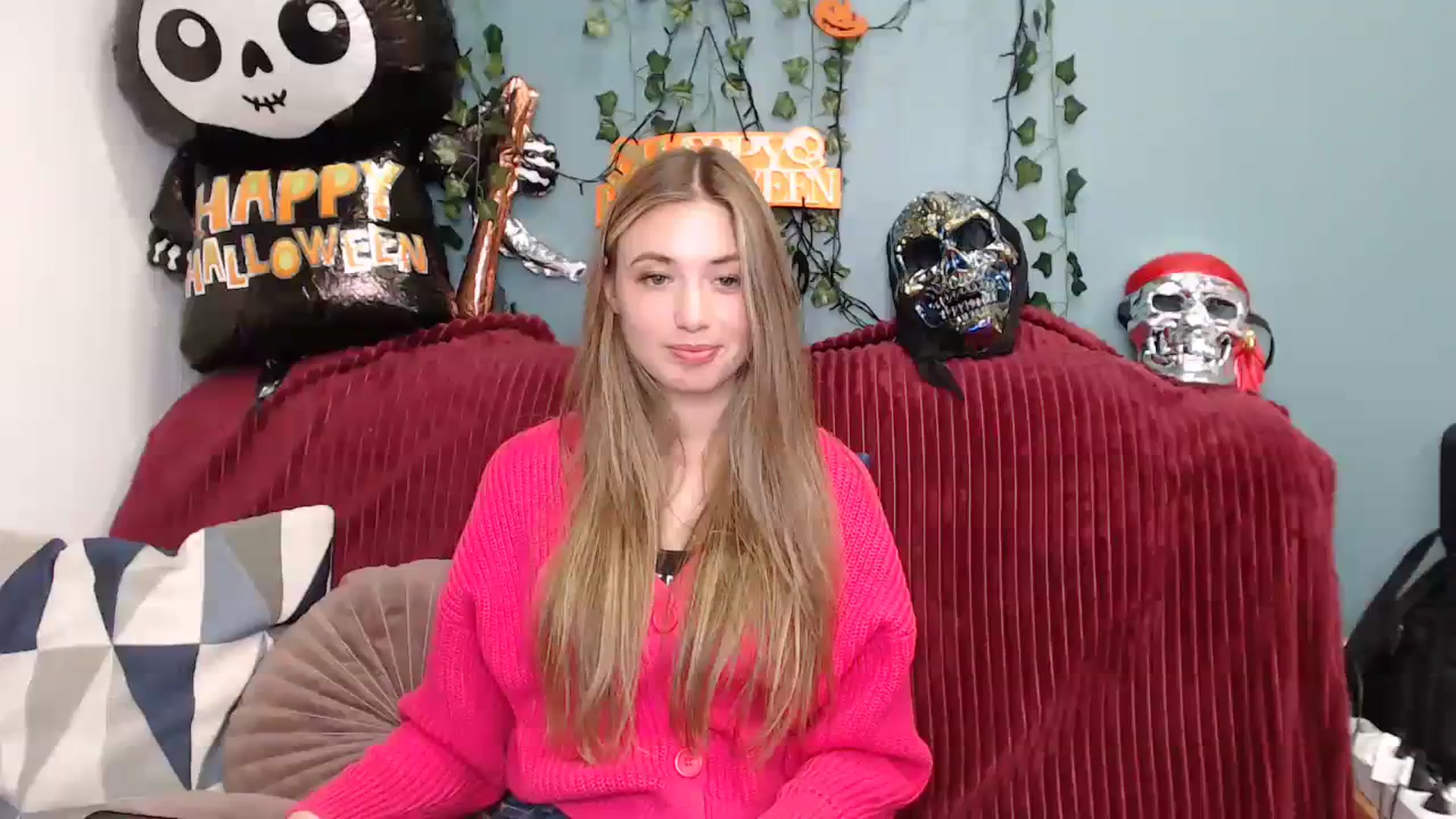 Gallery image thumbnail from Klorisse's myfreecams stream on, 10/19/2023, 14:44 image 8 of 20