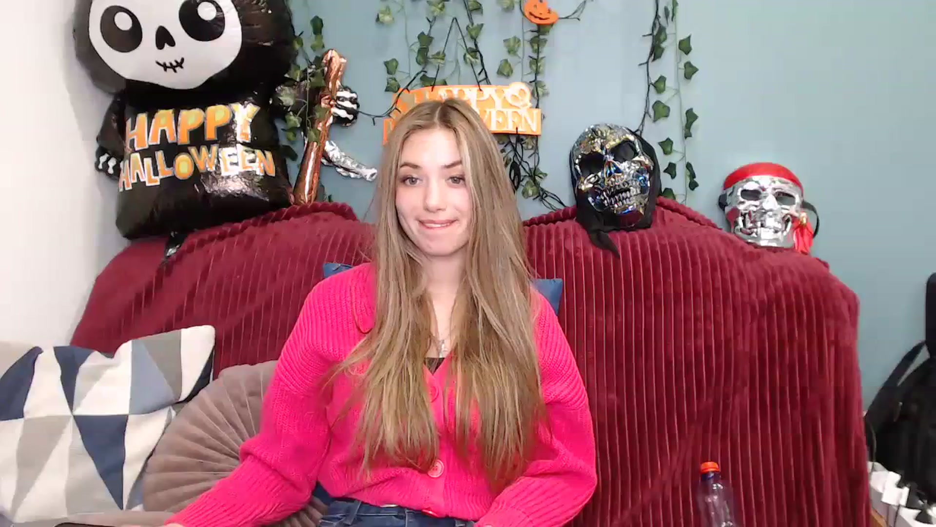 Gallery image thumbnail from Klorisse's myfreecams stream on, 10/19/2023, 14:44 image 14 of 20