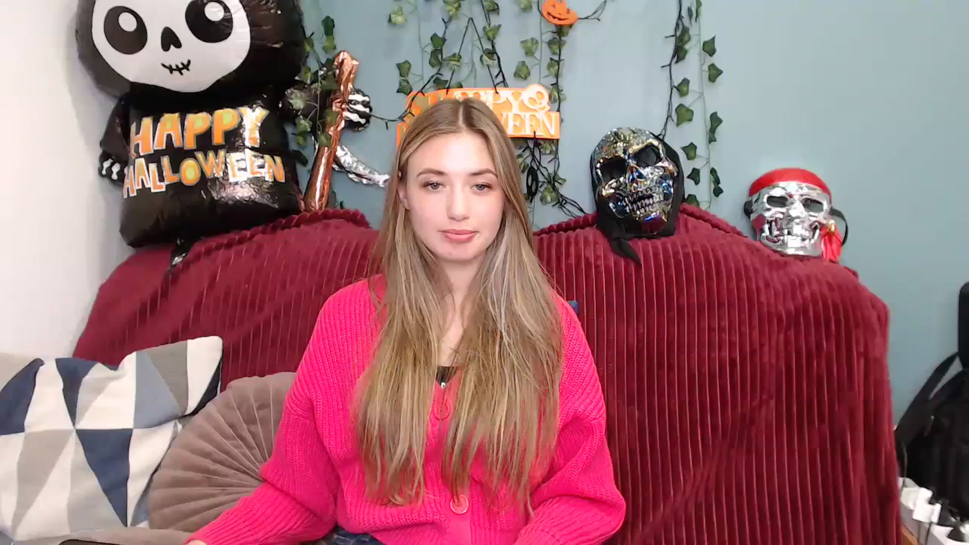 Gallery image thumbnail from Klorisse's myfreecams stream on, 10/19/2023, 14:44 image 6 of 20