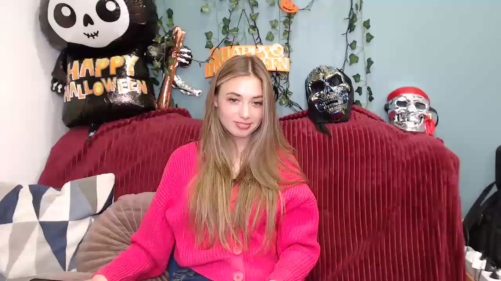 Gallery image thumbnail from Klorisse's myfreecams stream on, 10/19/2023, 14:44 image 4 of 20