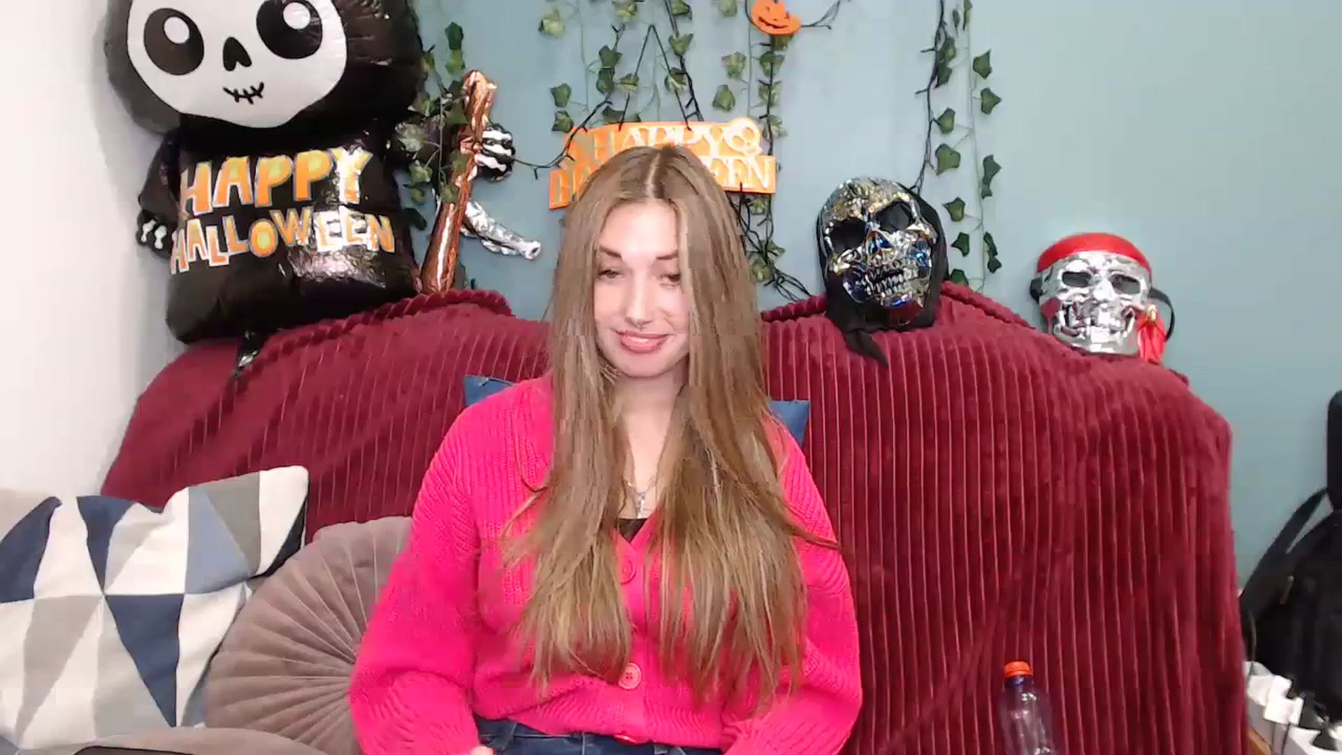 Gallery image thumbnail from Klorisse's myfreecams stream on, 10/19/2023, 14:44 image 15 of 20