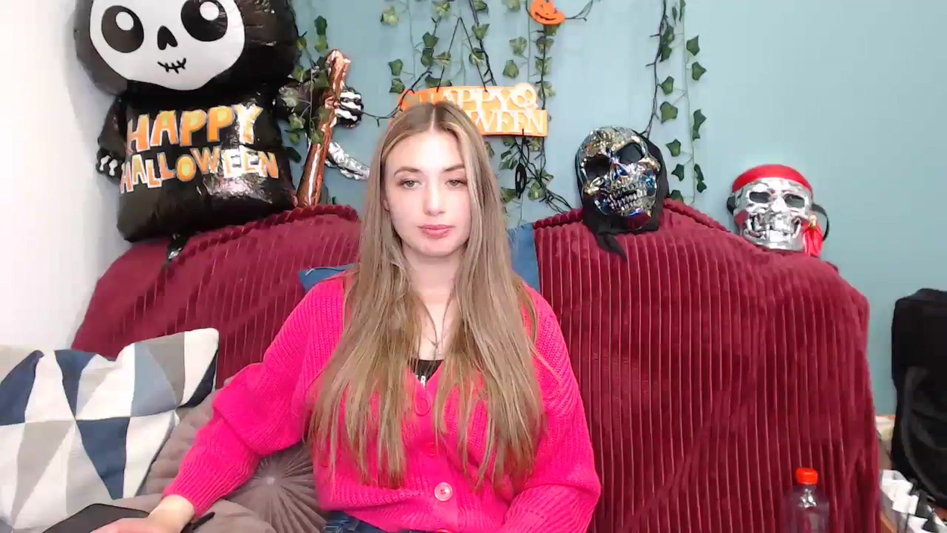 Gallery image thumbnail from Klorisse's myfreecams stream on, 10/19/2023, 14:44 image 19 of 20