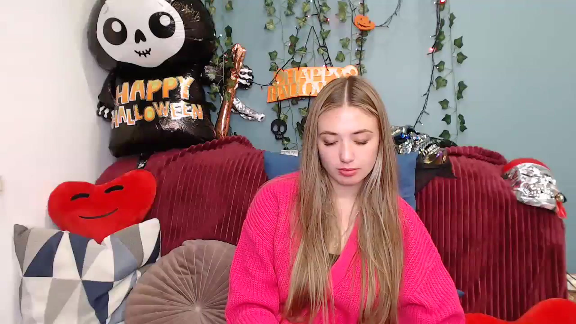 Gallery image thumbnail from Klorisse's myfreecams stream on, 10/19/2023, 16:57 image 20 of 20