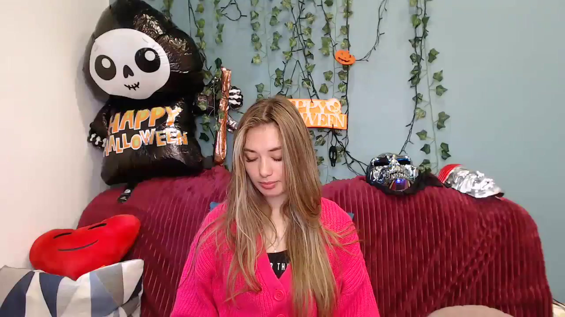 Gallery image thumbnail from Klorisse's myfreecams stream on, 10/20/2023, 09:34 image 2 of 20