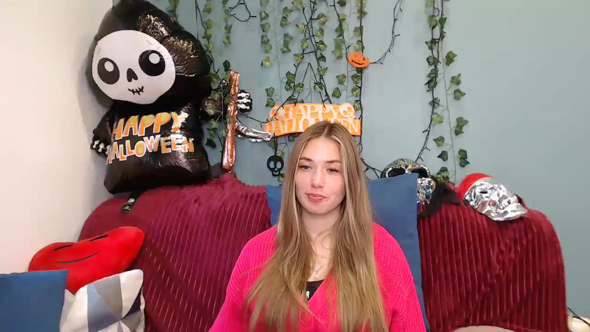 Gallery image thumbnail from Klorisse's myfreecams stream on, 10/20/2023, 11:00 image 18 of 20