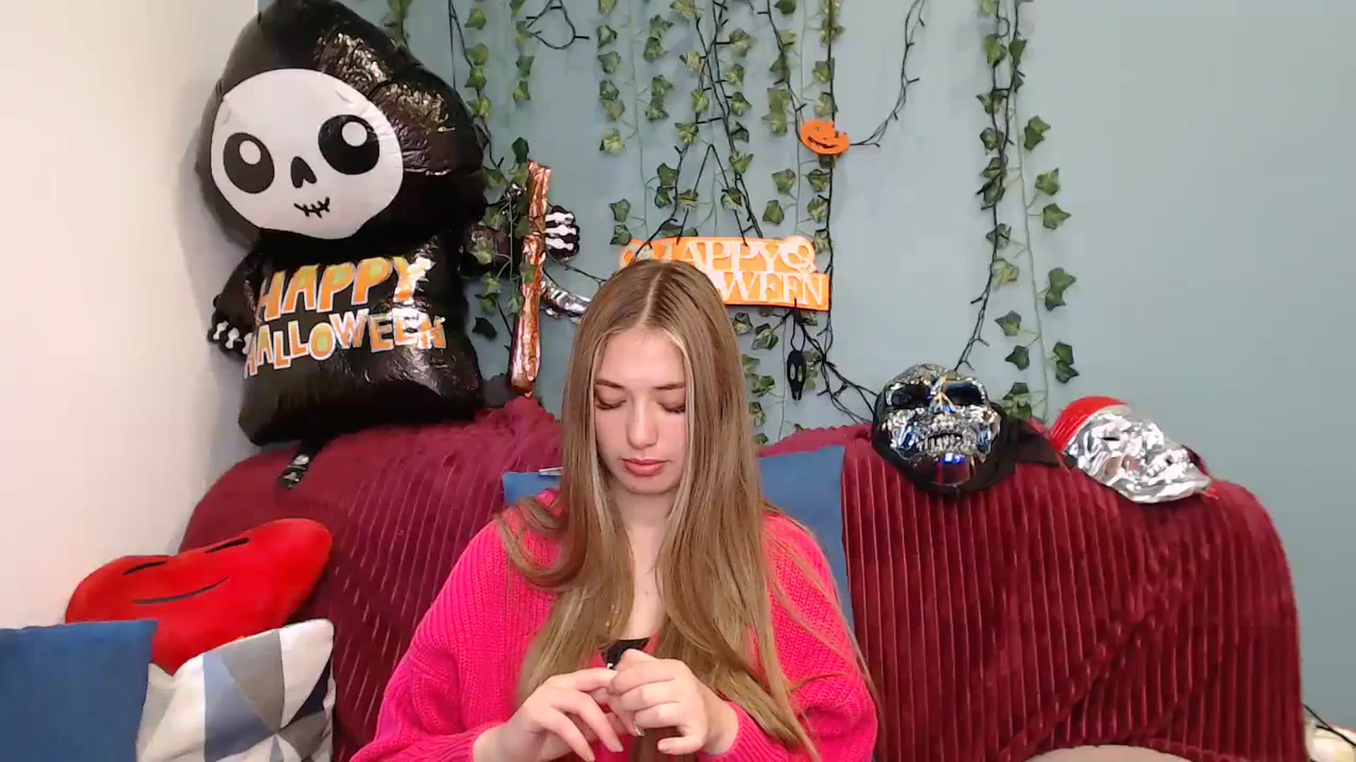 Gallery image thumbnail from Klorisse's myfreecams stream on, 10/20/2023, 11:00 image 9 of 20