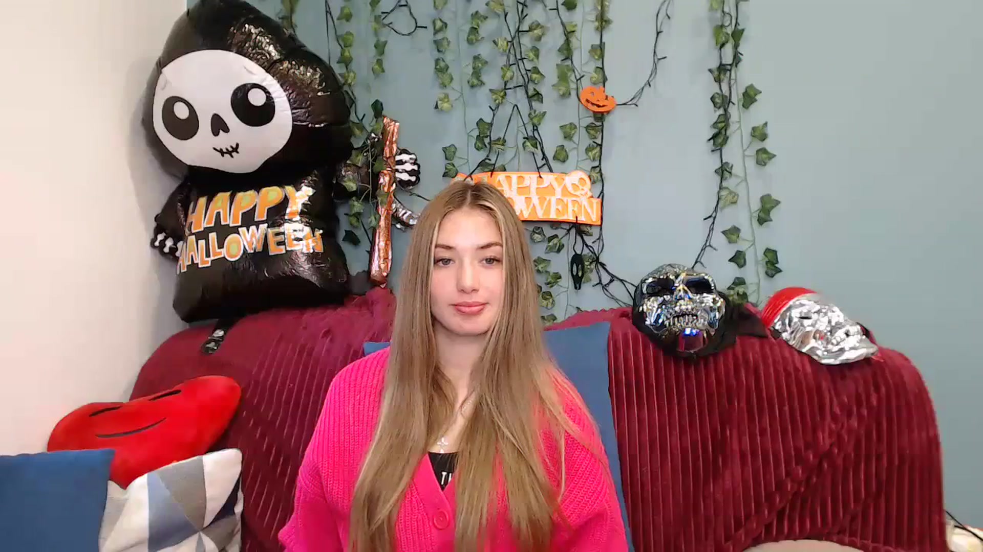 Gallery image thumbnail from Klorisse's myfreecams stream on, 10/20/2023, 11:00 image 3 of 20