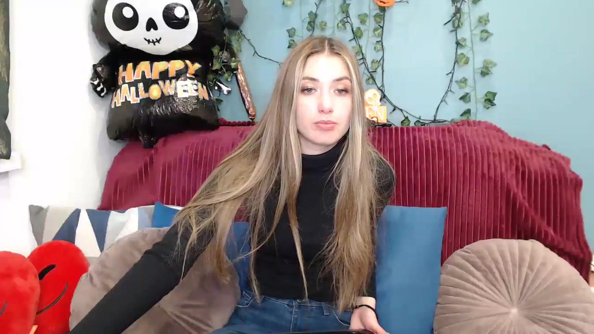 Gallery image thumbnail from Klorisse's myfreecams stream on, 10/24/2023, 12:50 image 2 of 20