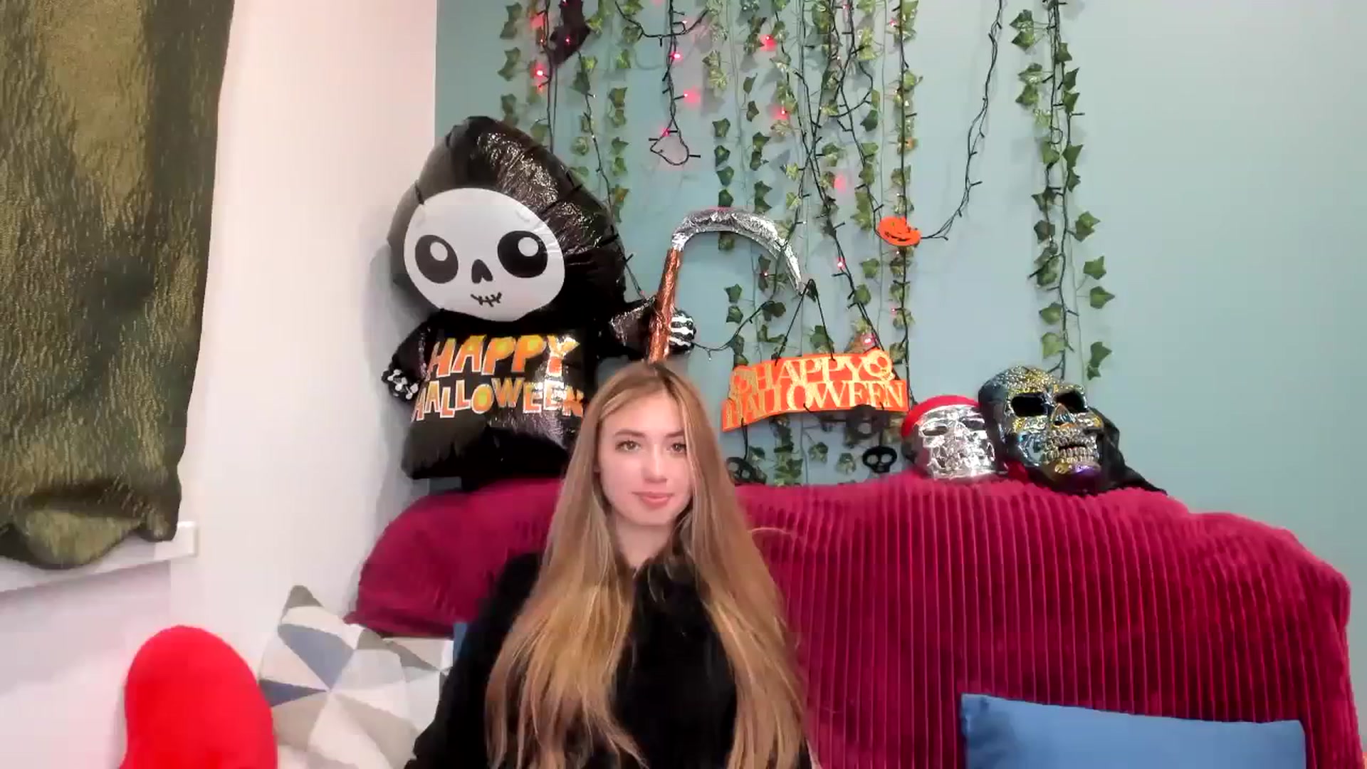 Gallery image thumbnail from Klorisse's myfreecams stream on, 10/27/2023, 13:13 image 14 of 20