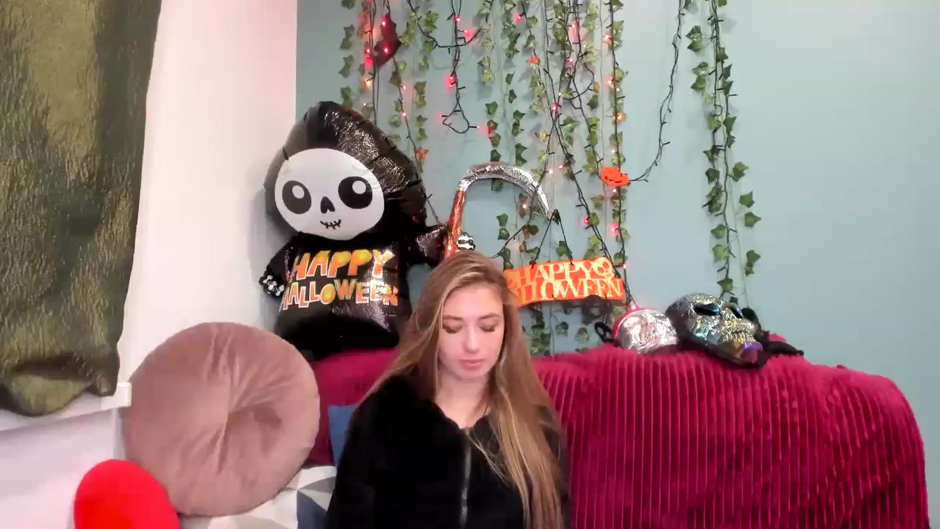 Gallery image thumbnail from Klorisse's myfreecams stream on, 10/27/2023, 14:05 image 1 of 20