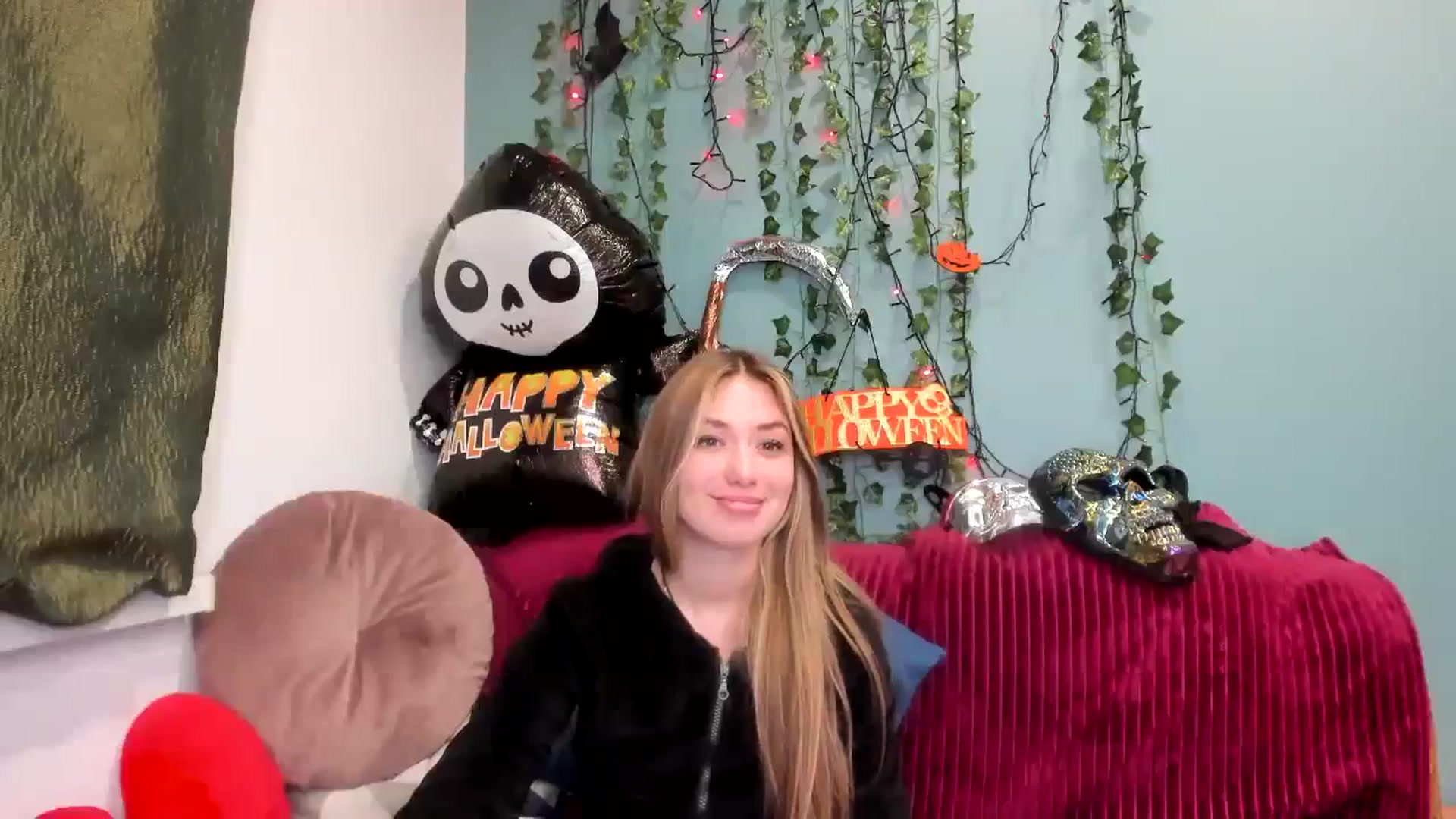 Gallery image thumbnail from Klorisse's myfreecams stream on, 10/27/2023, 15:46 image 6 of 20