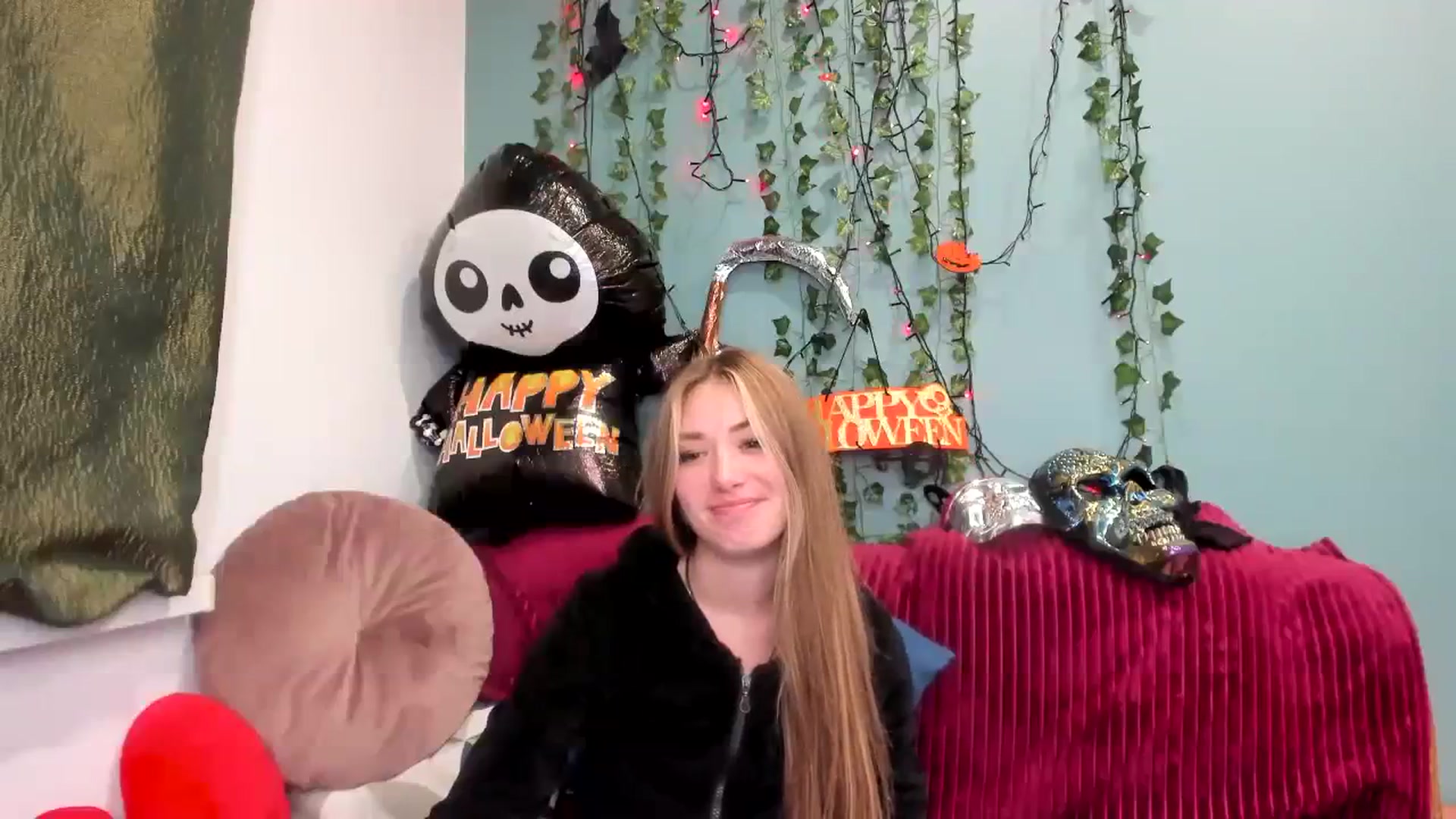 Gallery image thumbnail from Klorisse's myfreecams stream on, 10/27/2023, 15:46 image 5 of 20
