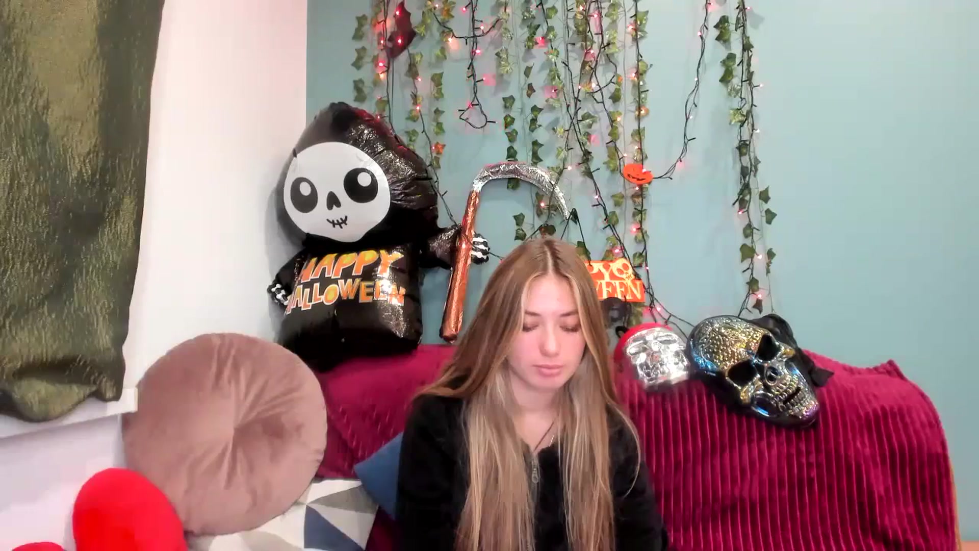 Gallery image thumbnail from Klorisse's myfreecams stream on, 10/27/2023, 16:56 image 2 of 20