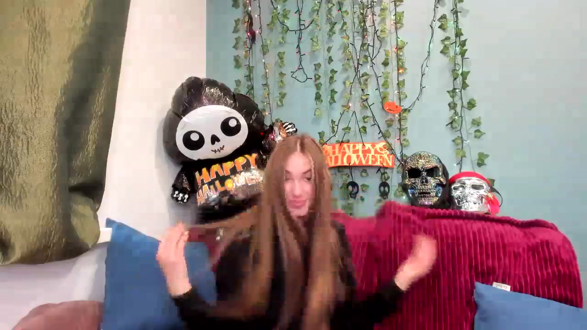Gallery image thumbnail from Klorisse's myfreecams stream on, 11/01/2023, 14:09 image 2 of 20
