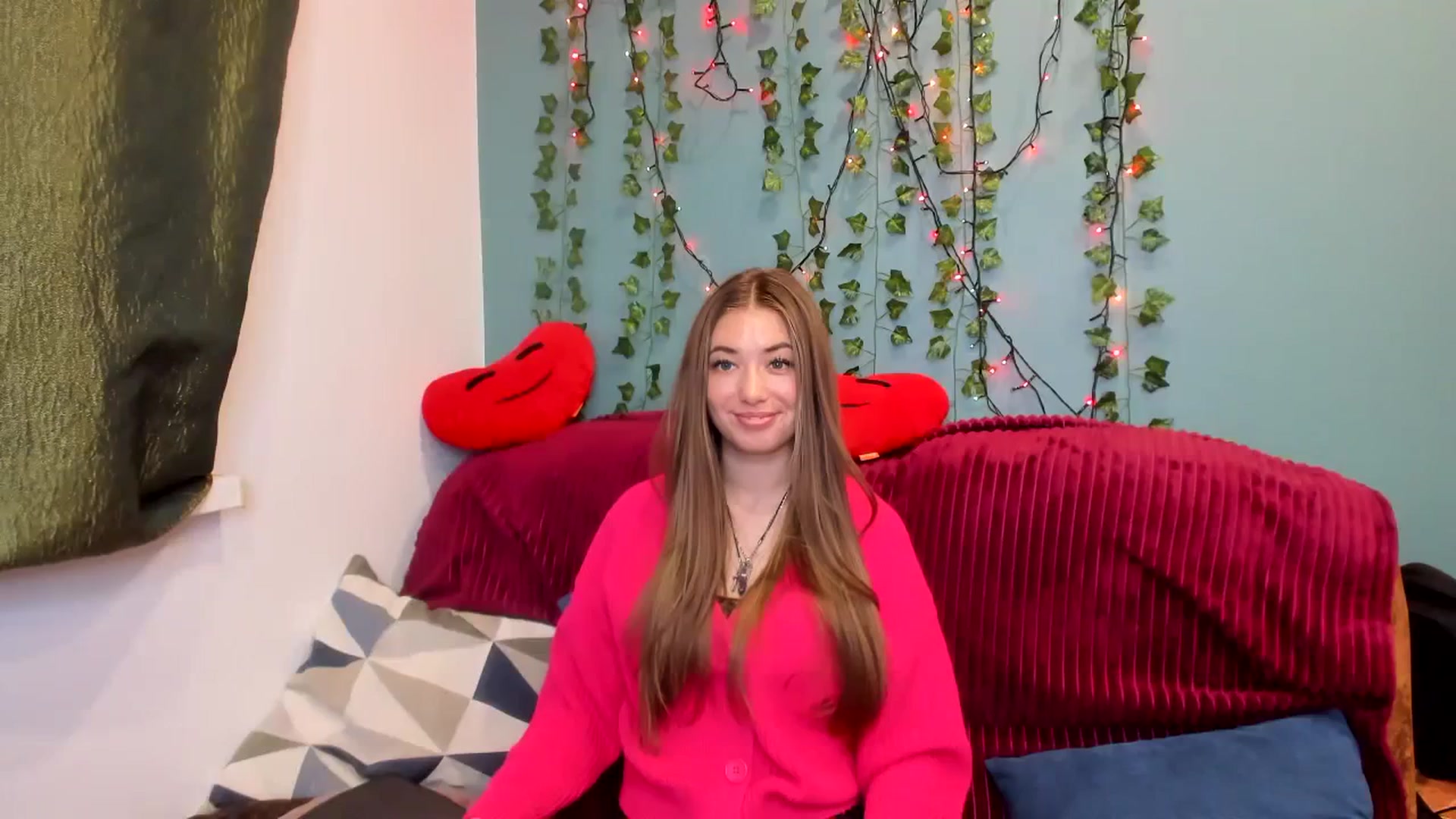 Gallery image thumbnail from Klorisse's myfreecams stream on, 11/06/2023, 14:37 image 19 of 20