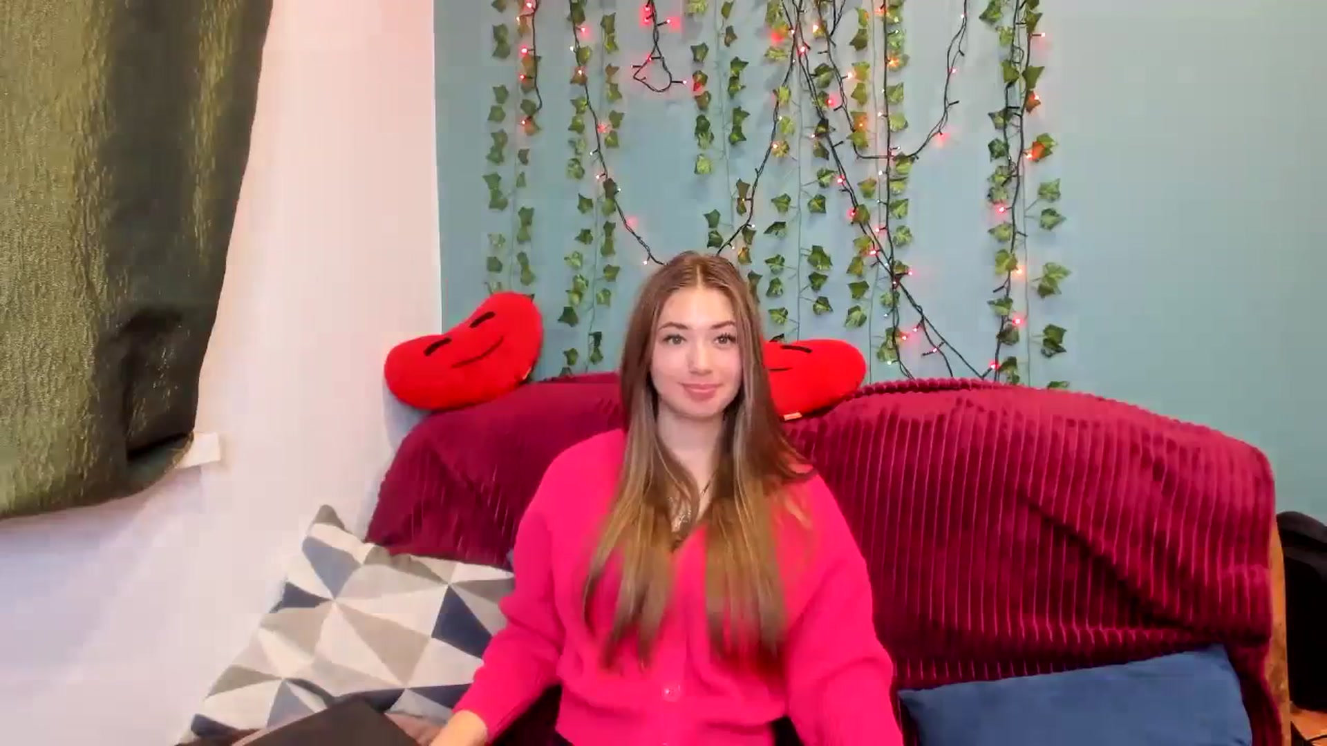 Gallery image thumbnail from Klorisse's myfreecams stream on, 11/06/2023, 14:37 image 16 of 20