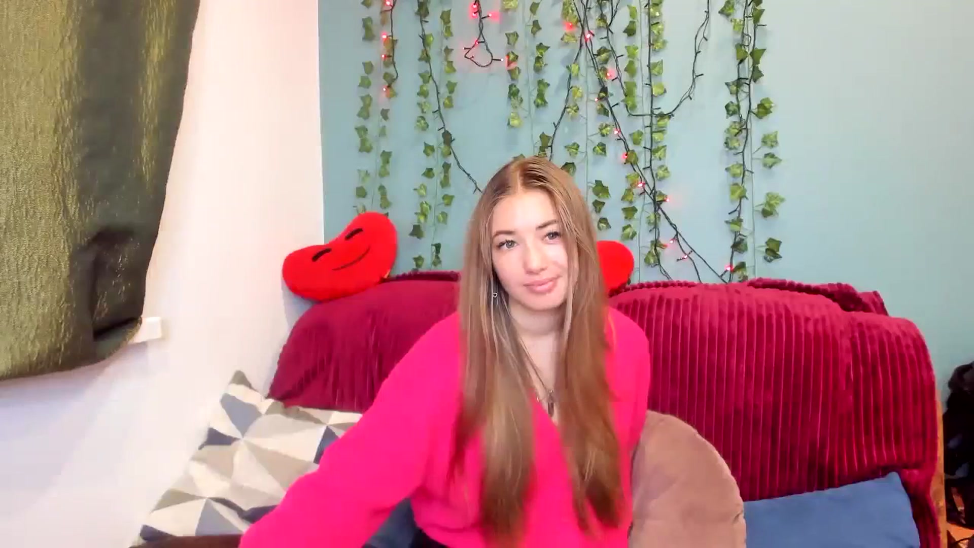 Gallery image thumbnail from Klorisse's myfreecams stream on, 11/06/2023, 14:37 image 3 of 20