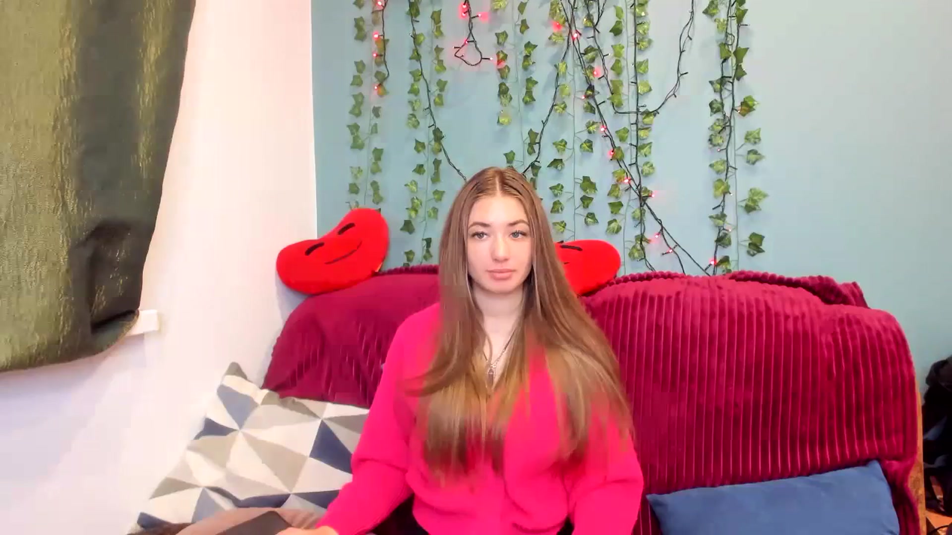 Gallery image thumbnail from Klorisse's myfreecams stream on, 11/06/2023, 14:37 image 8 of 20