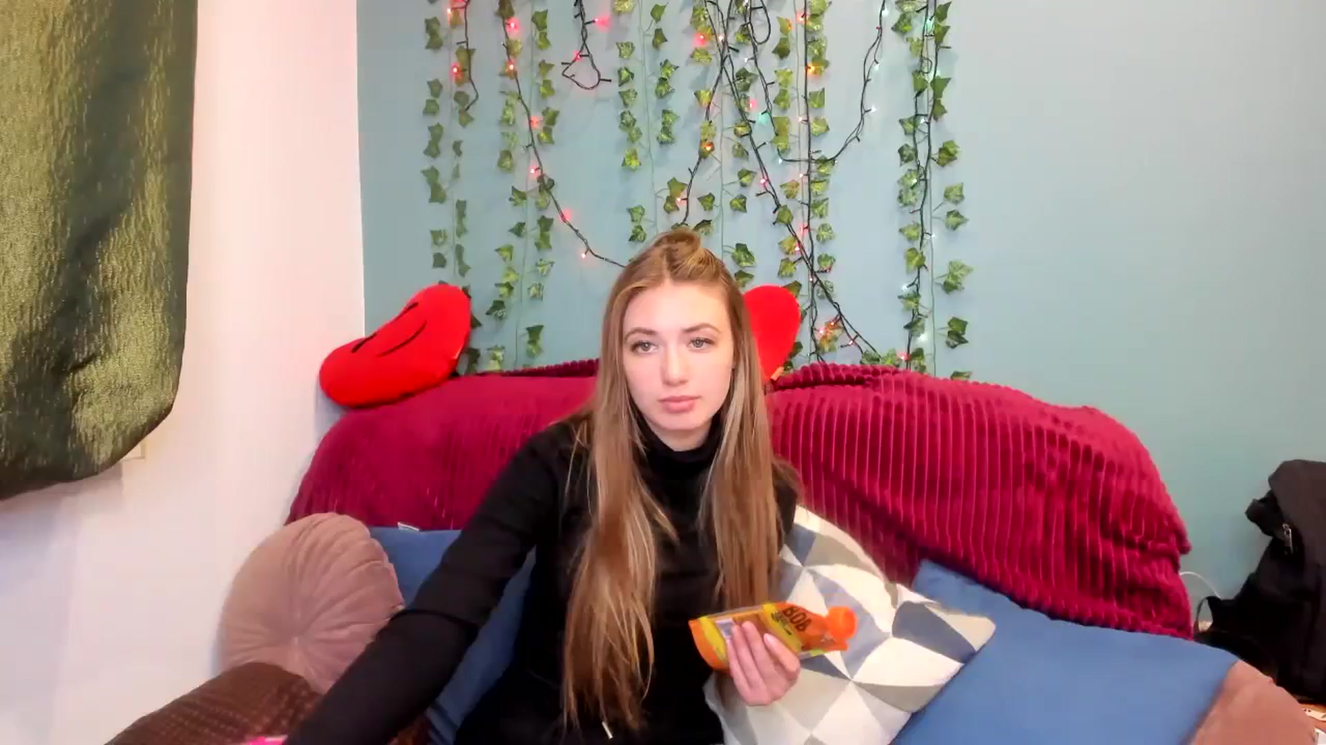 Gallery image thumbnail from Klorisse's myfreecams stream on, 11/16/2023, 13:58 image 1 of 20