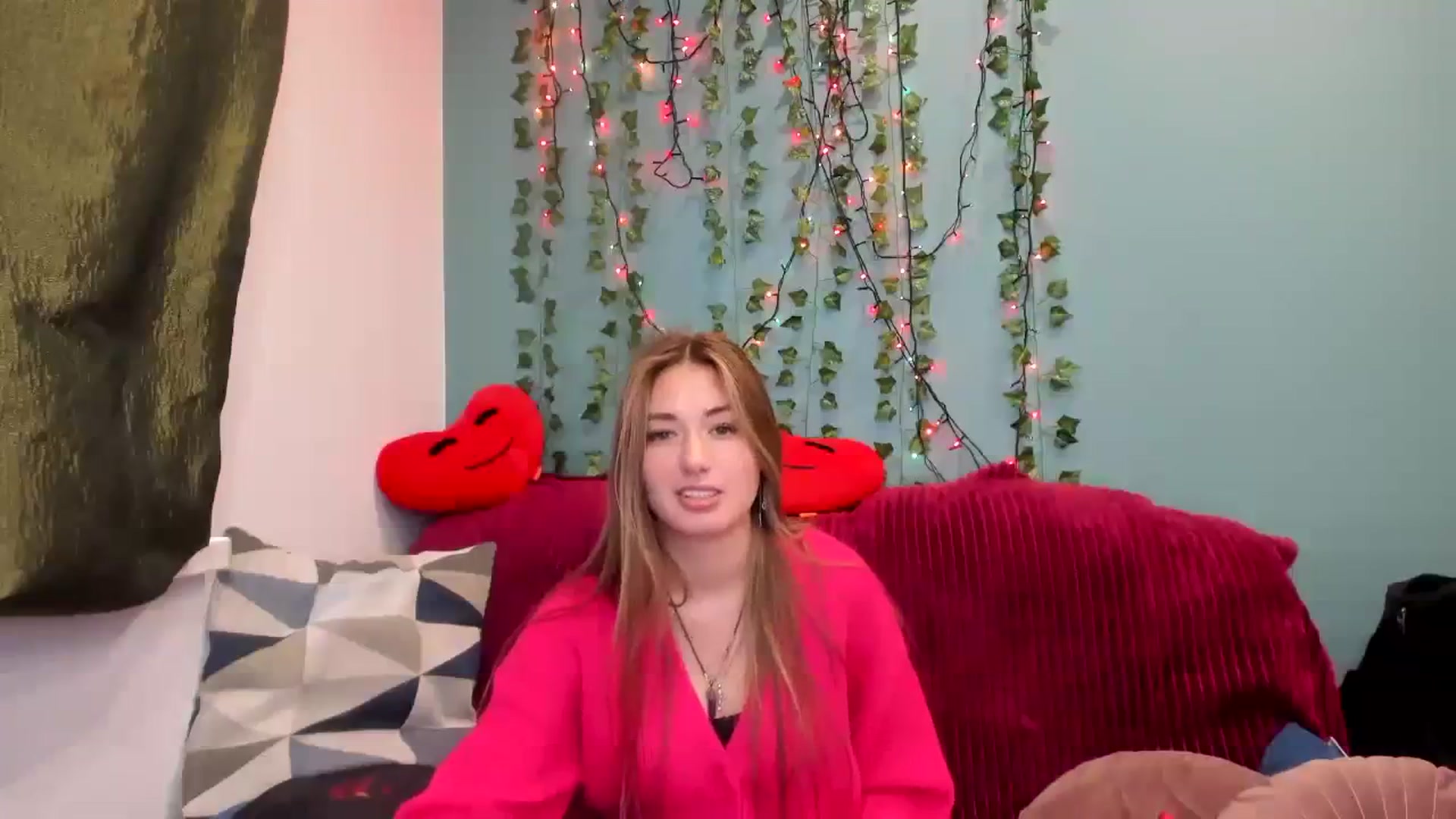Gallery image thumbnail from Klorisse's myfreecams stream on, 11/19/2023, 12:56 image 20 of 20