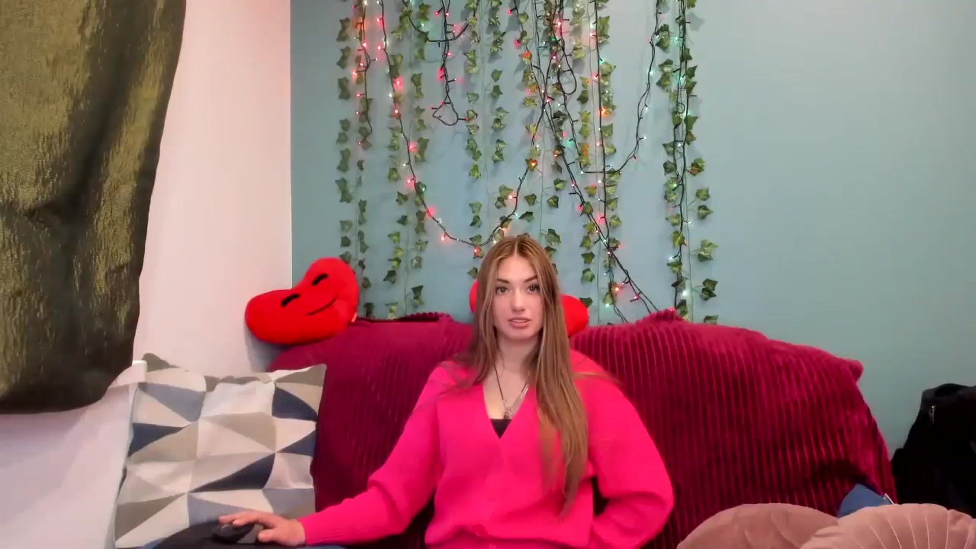Gallery image thumbnail from Klorisse's myfreecams stream on, 11/19/2023, 12:56 image 2 of 20