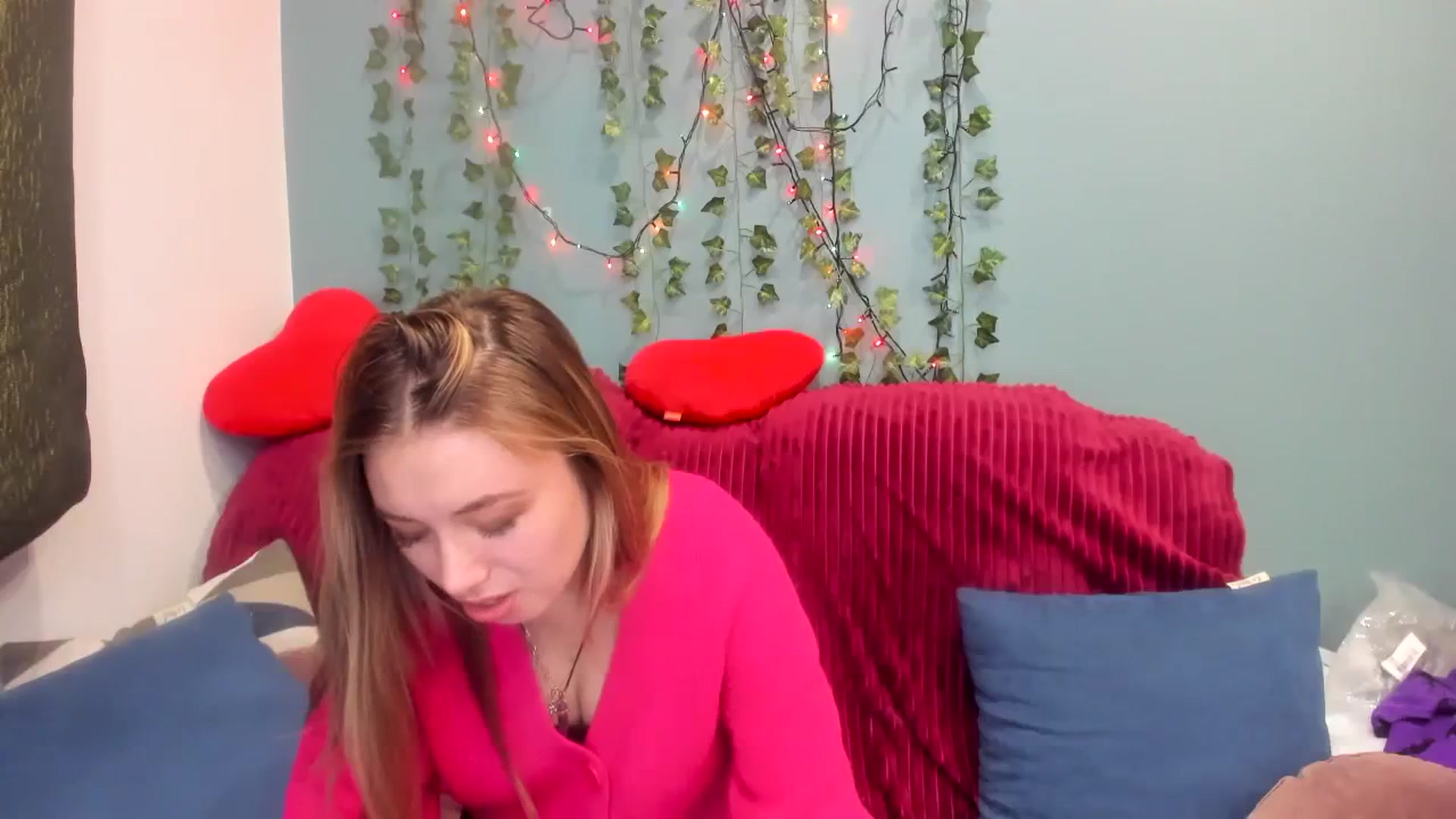 Gallery image thumbnail from Klorisse's myfreecams stream on, 11/30/2023, 13:45 image 5 of 20