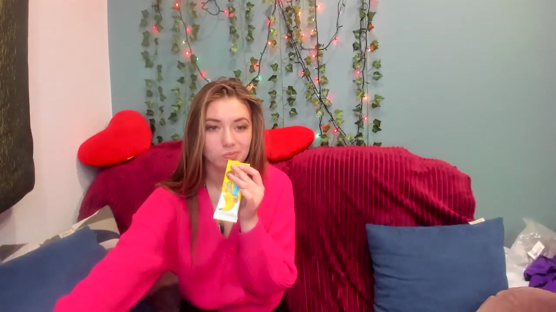 Gallery image thumbnail from Klorisse's myfreecams stream on, 11/30/2023, 13:45 image 6 of 20