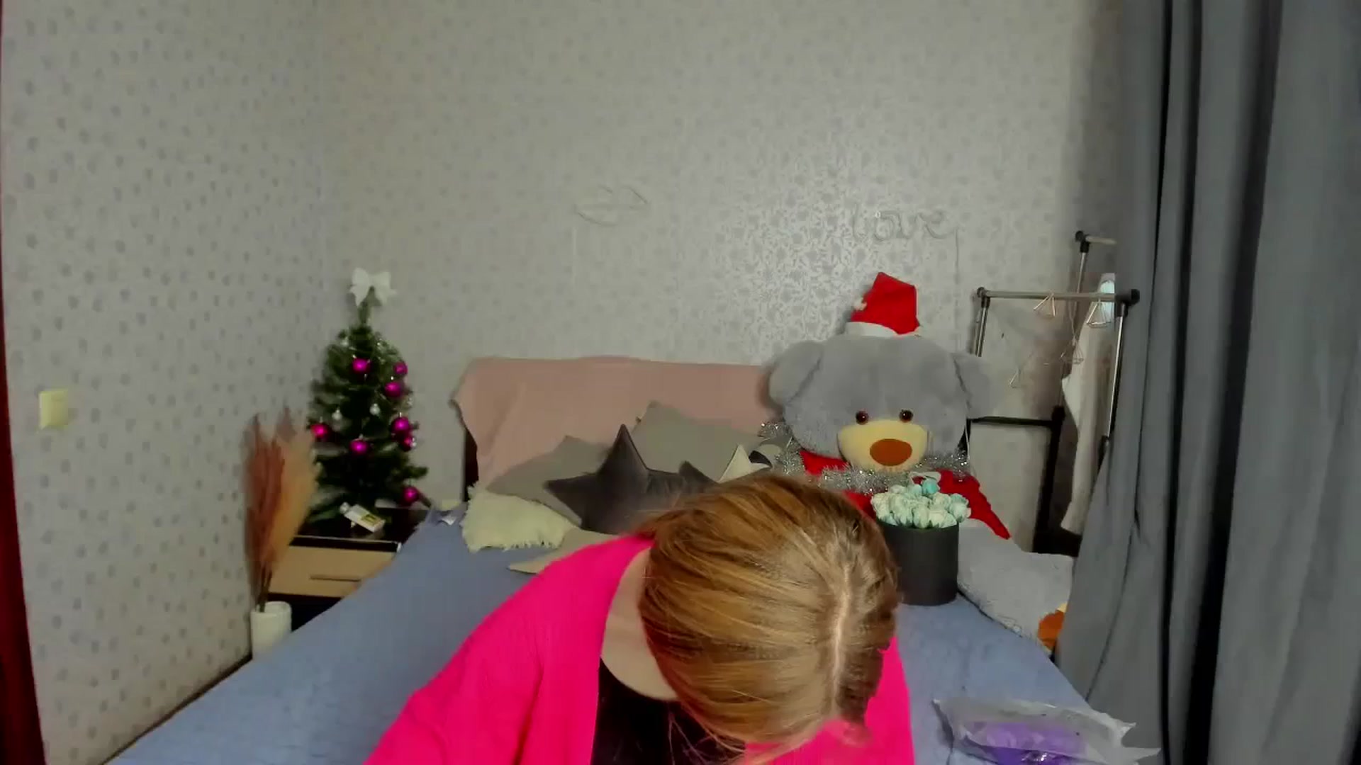 Gallery image thumbnail from Klorisse's myfreecams stream on, 12/10/2023, 13:07 image 1 of 20