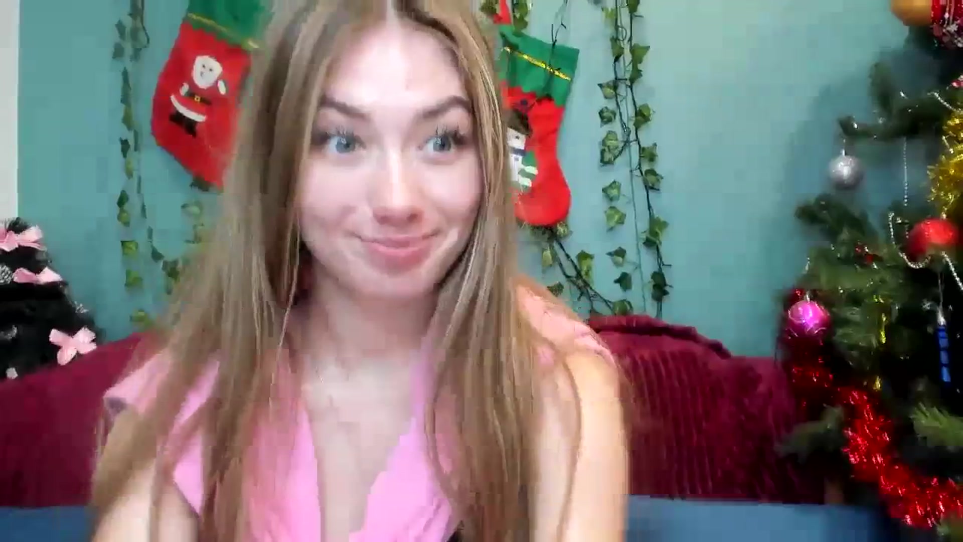 Gallery image thumbnail from Klorisse's myfreecams stream on, 12/31/2023, 13:44 image 15 of 20