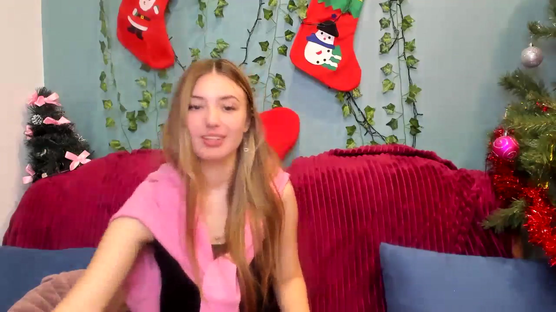 Gallery image thumbnail from Klorisse's myfreecams stream on, 12/31/2023, 13:44 image 2 of 20
