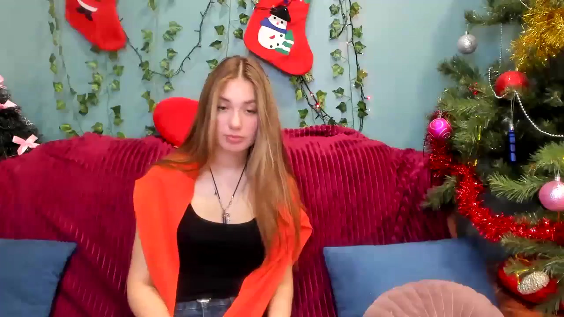 Gallery image thumbnail from Klorisse's myfreecams stream on, 01/01/2024, 14:43 image 19 of 20