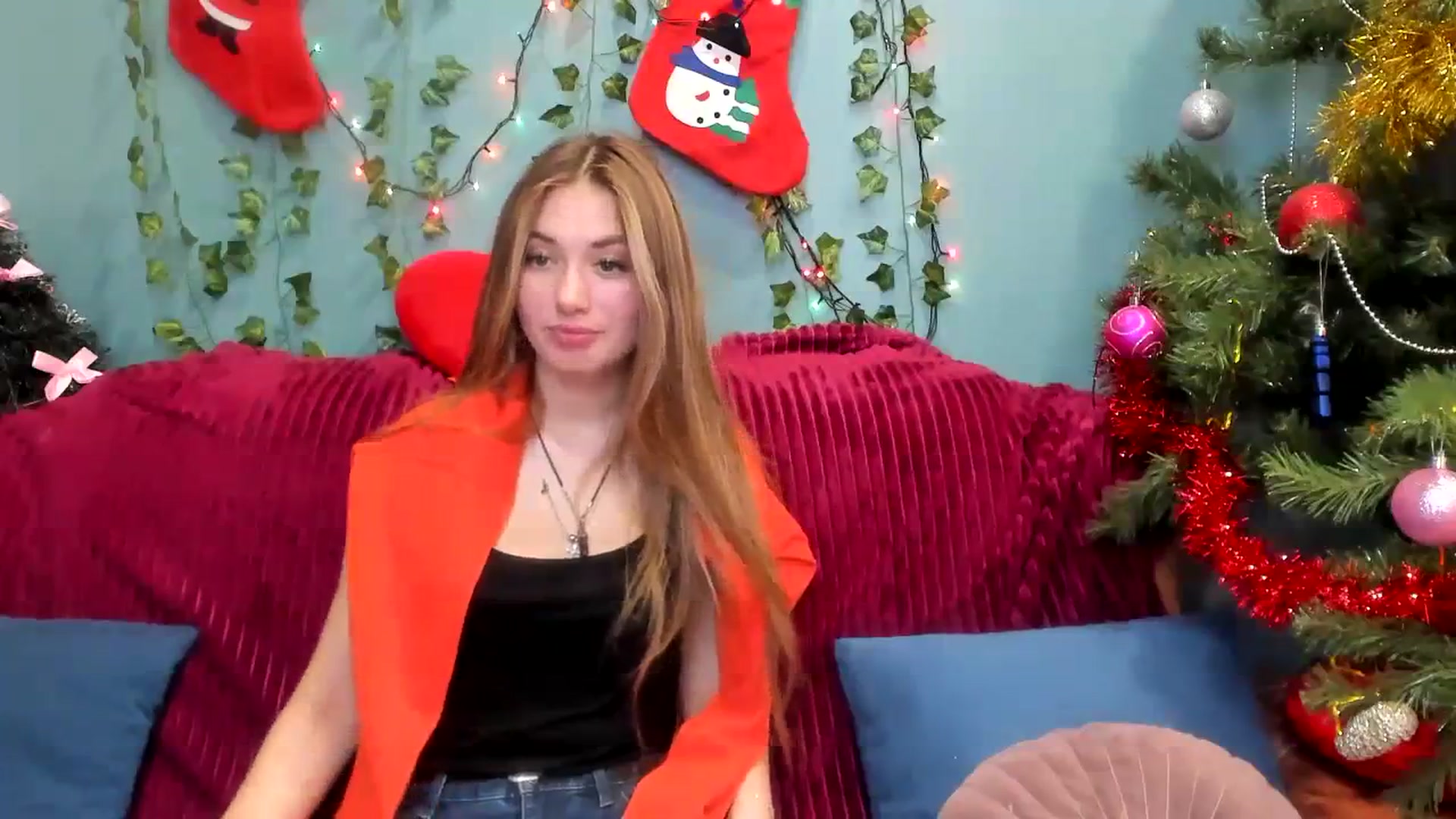 Gallery image thumbnail from Klorisse's myfreecams stream on, 01/01/2024, 14:43 image 11 of 20