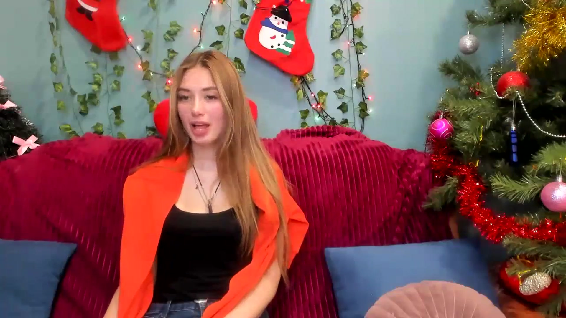 Gallery image thumbnail from Klorisse's myfreecams stream on, 01/01/2024, 14:43 image 13 of 20