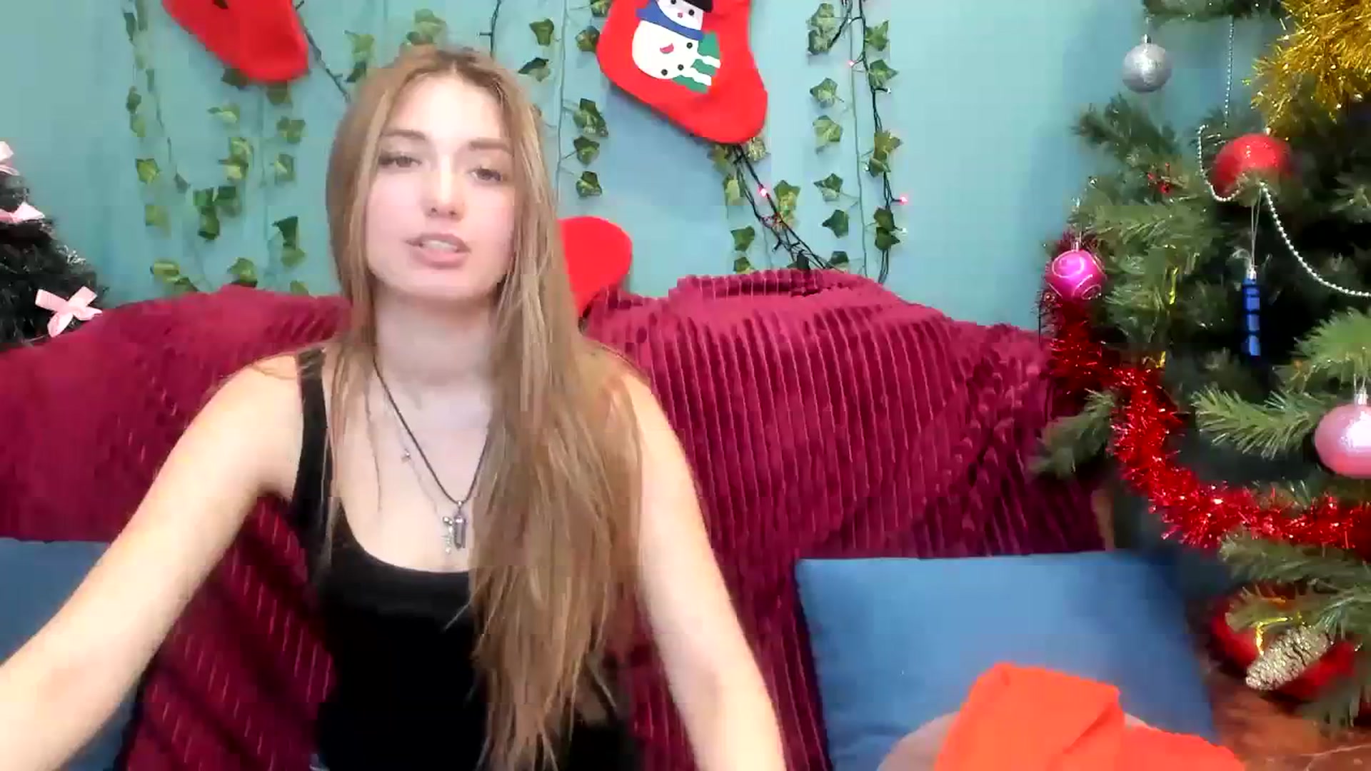 Gallery image thumbnail from Klorisse's myfreecams stream on, 01/01/2024, 16:36 image 5 of 20