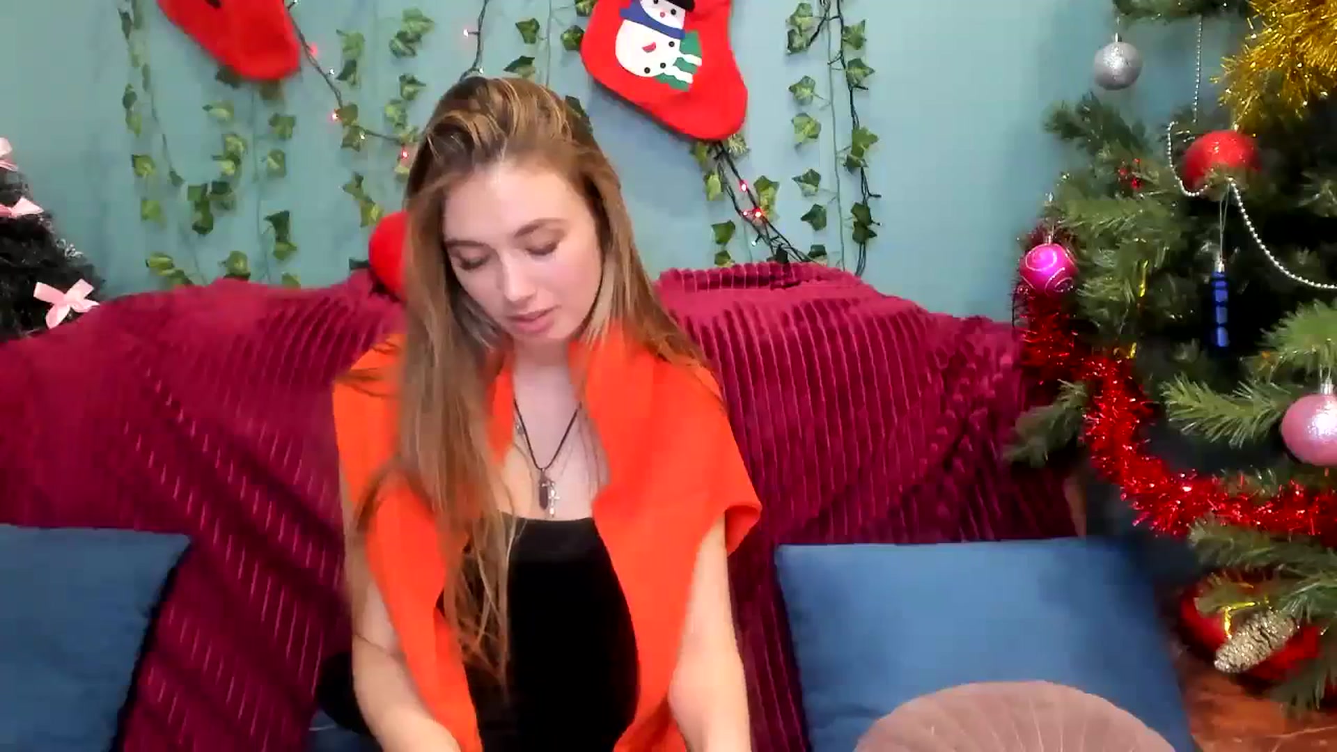 Gallery image thumbnail from Klorisse's myfreecams stream on, 01/01/2024, 16:36 image 4 of 20
