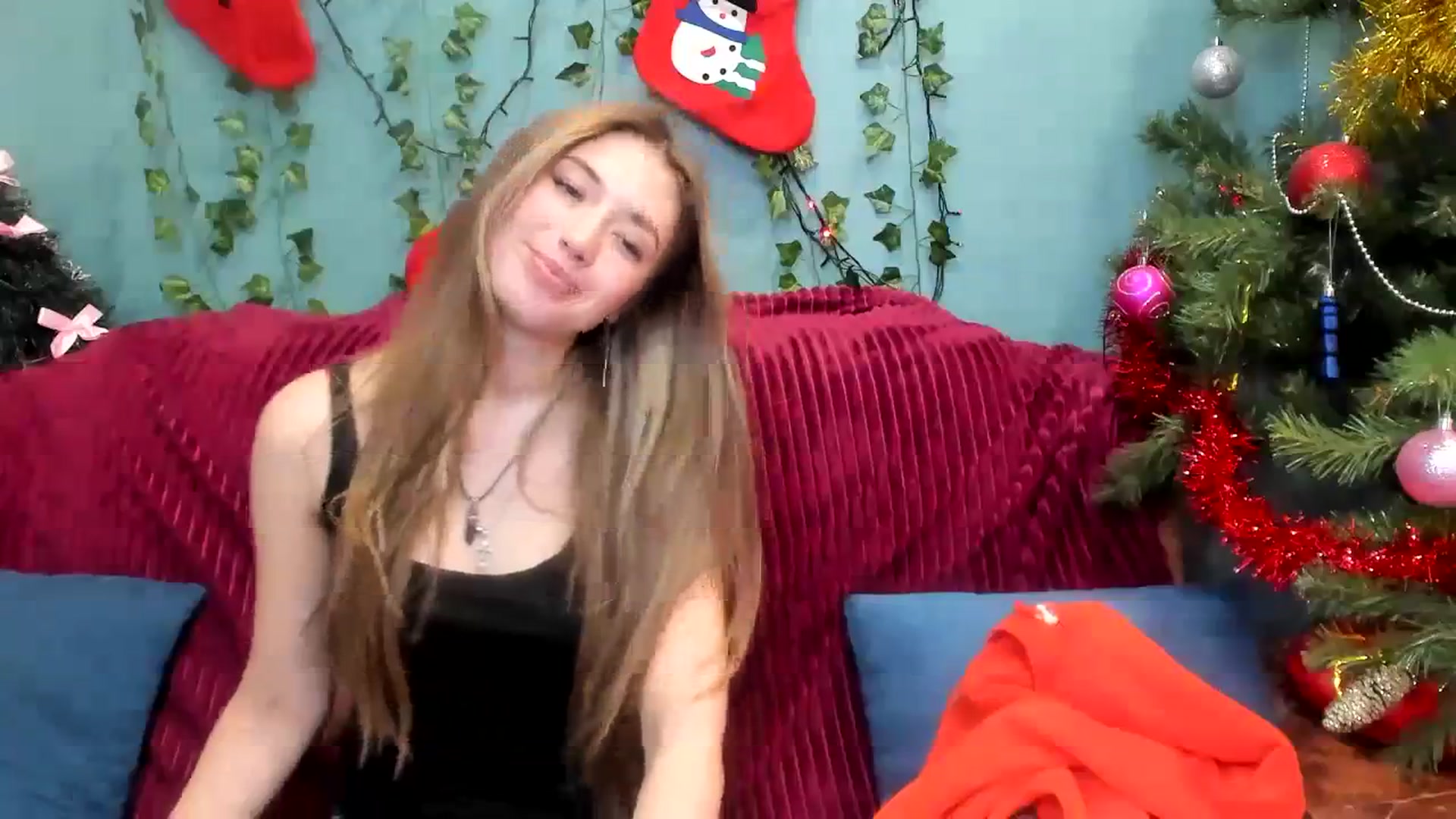 Gallery image thumbnail from Klorisse's myfreecams stream on, 01/01/2024, 16:36 image 11 of 20