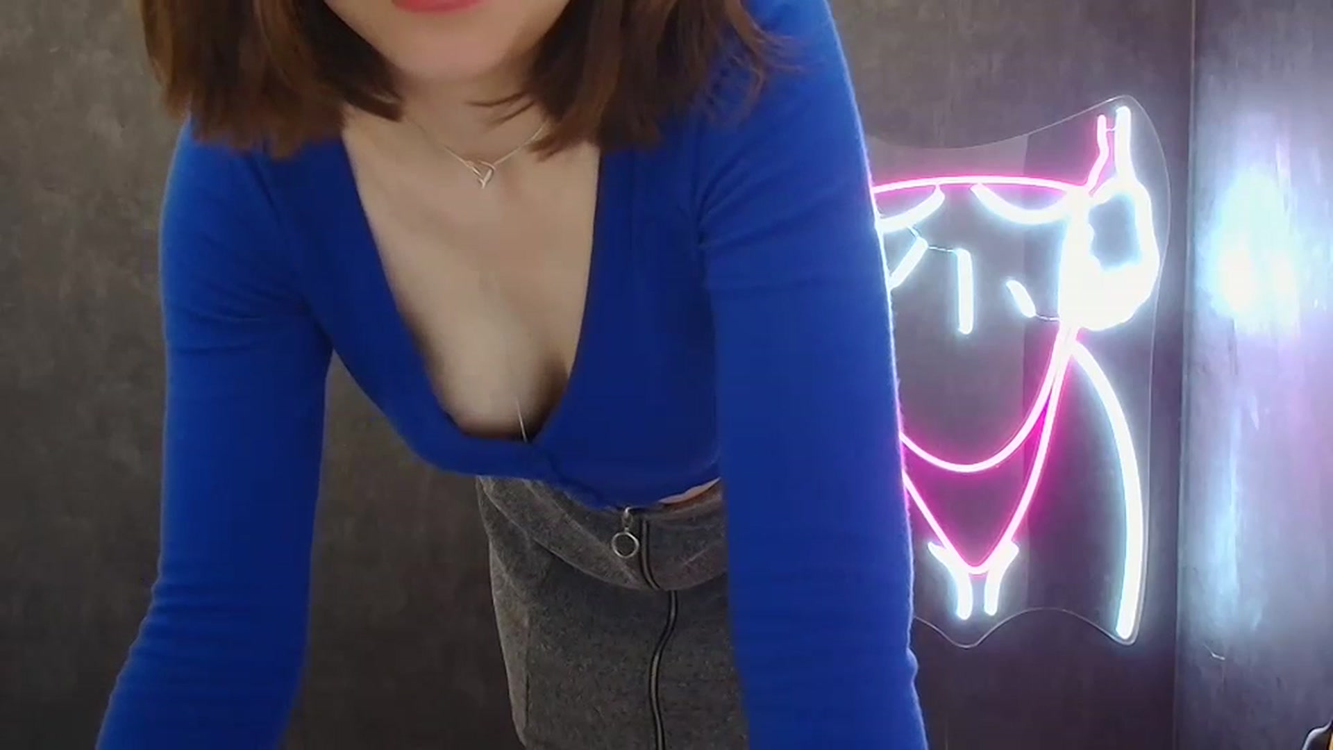Gallery image thumbnail from Klover_Misi's myfreecams stream on, 06/25/2023, 15:55 image 3 of 20